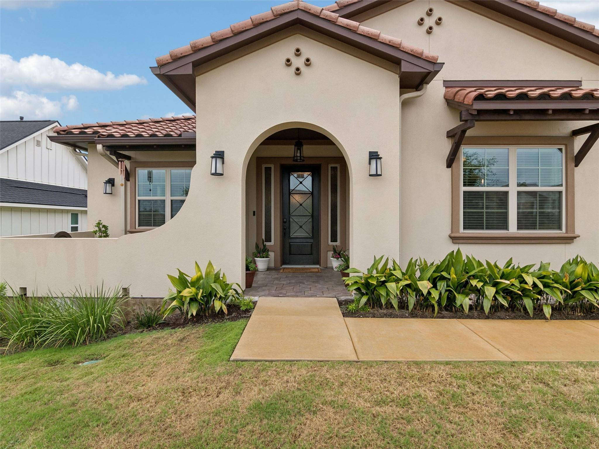 125 Waving Muhly DR, San Marcos, TX 78666
