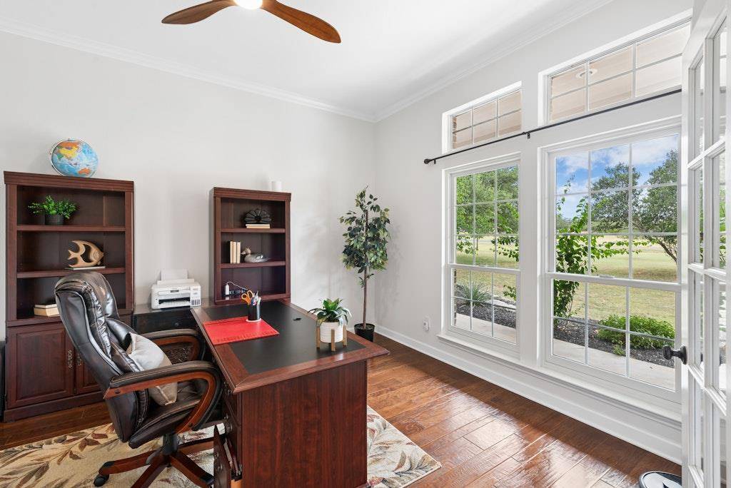 106 Double Horn TRL, Spicewood, TX 78669