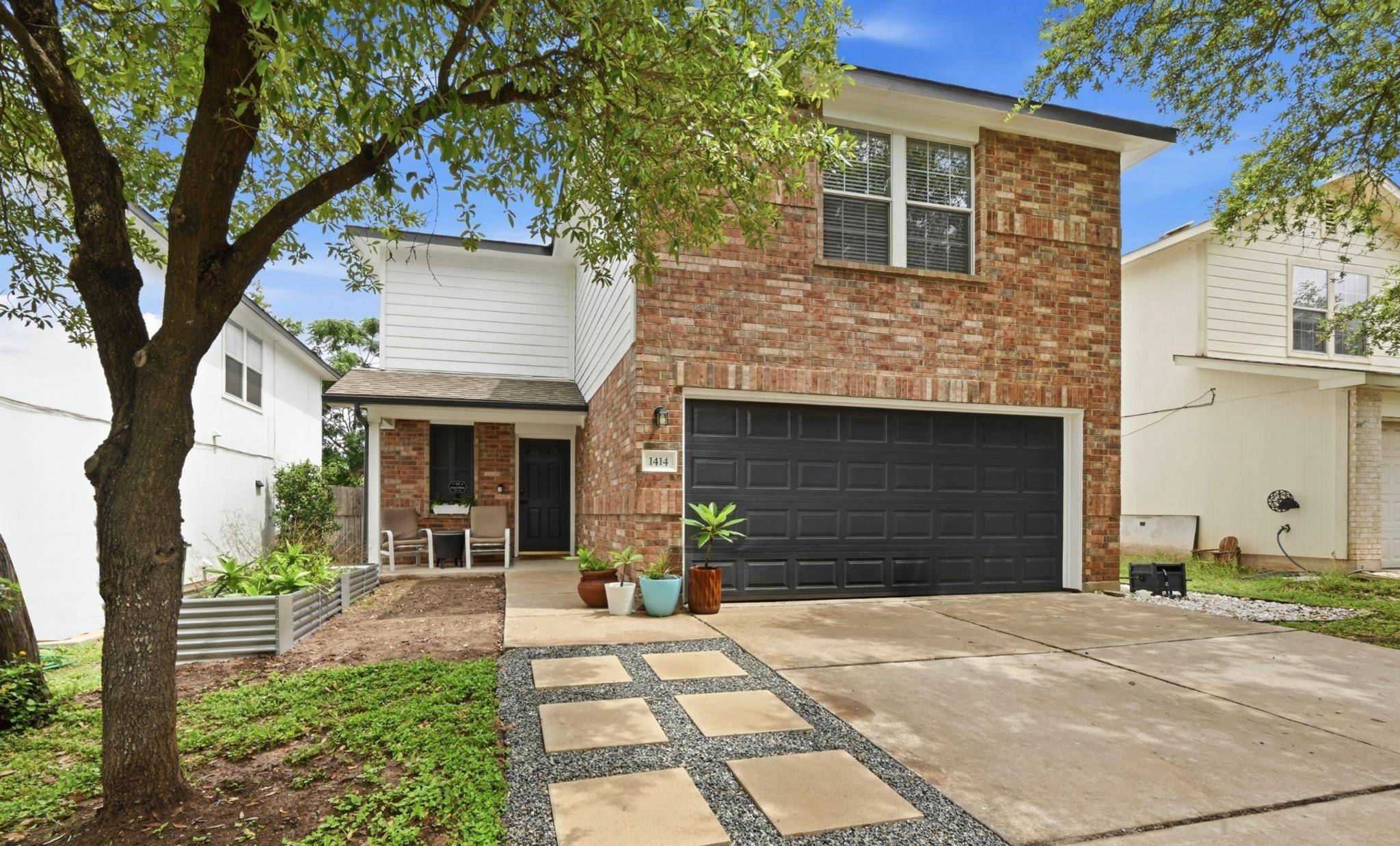 1414 Strickland DR, Austin, TX 78748