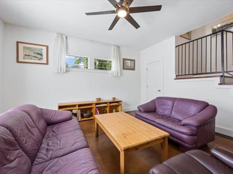 3211 Holton ST #3211B, Austin, TX 78702