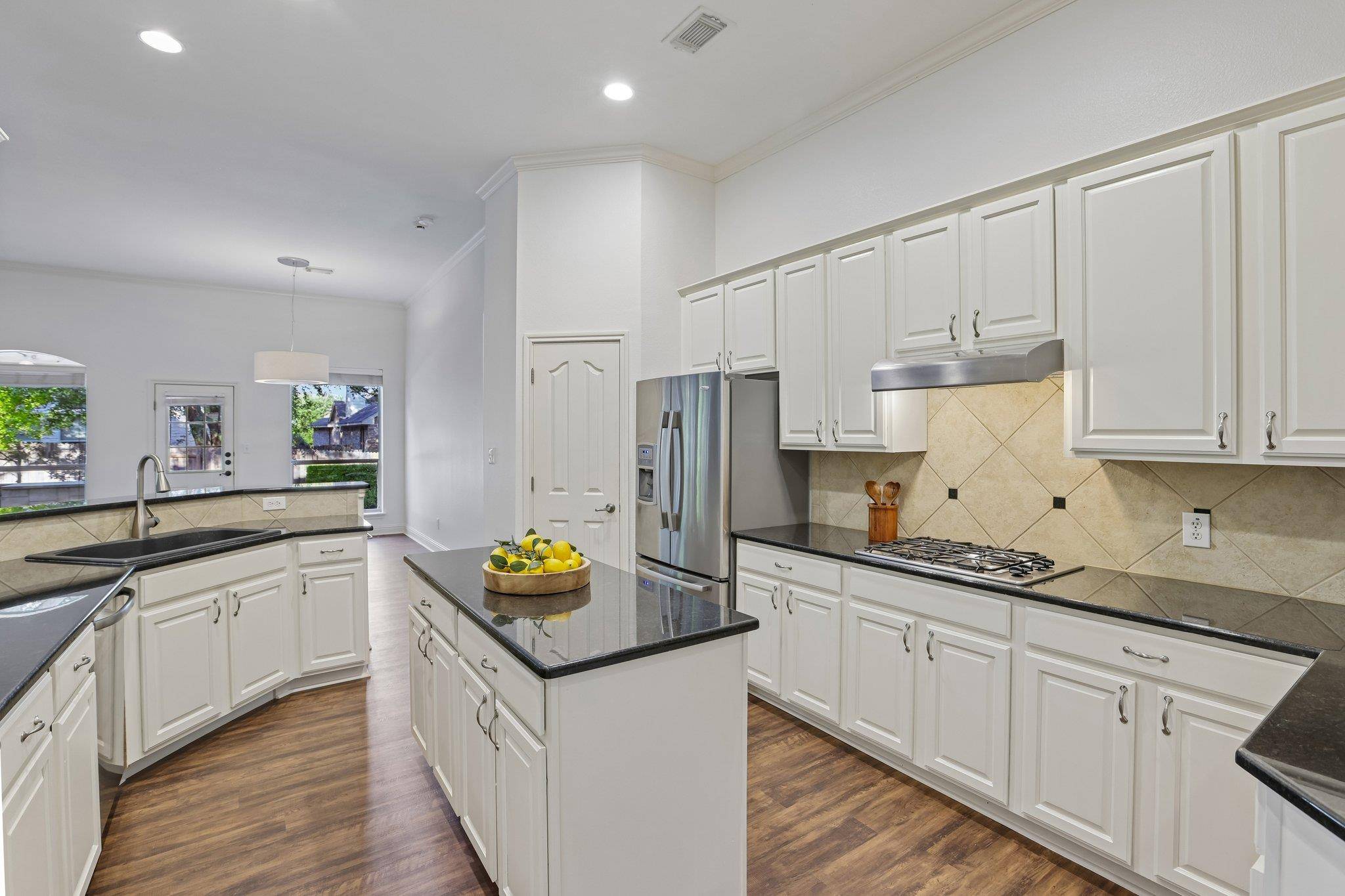 1017 Horseback HOLW, Austin, TX 78732