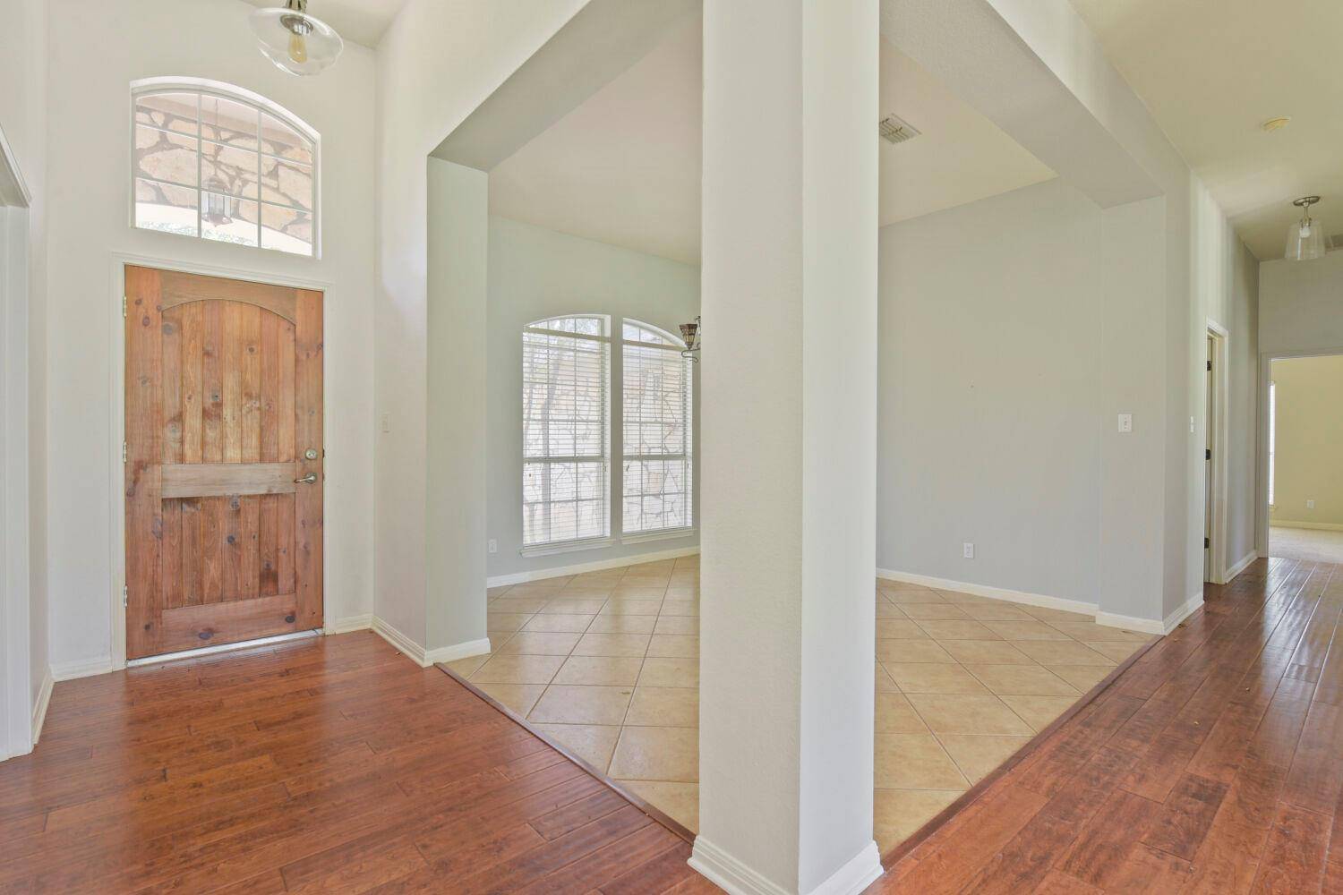 330 Humphrey DR, Buda, TX 78610