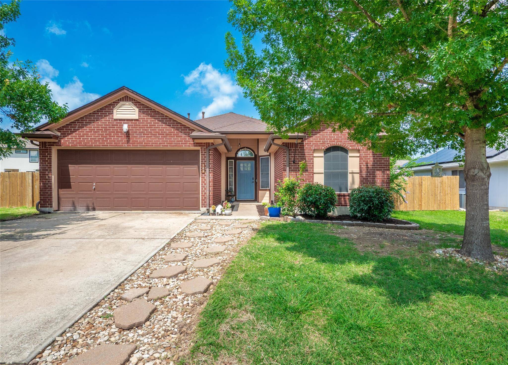 105 Dogwood DR, Georgetown, TX 78626