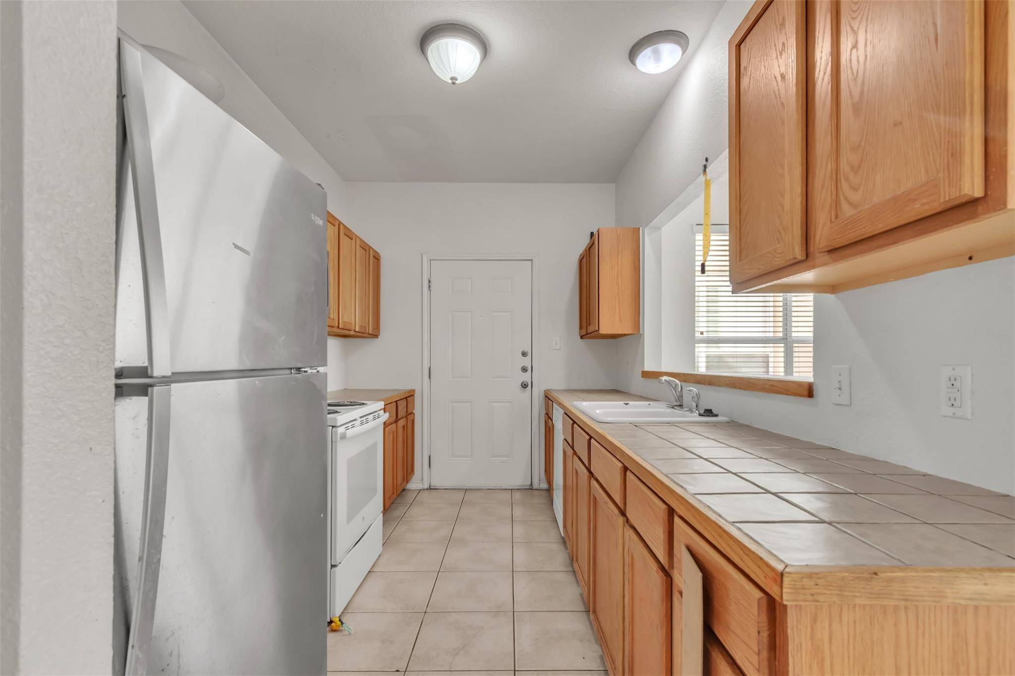 112 G SANDSTONE DR #G, Jarrell, TX 76537