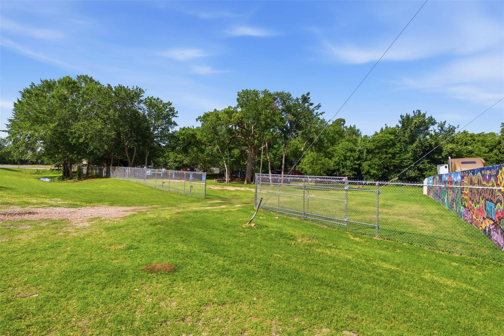 320 S Wilcox ST, Rockdale, TX 76567