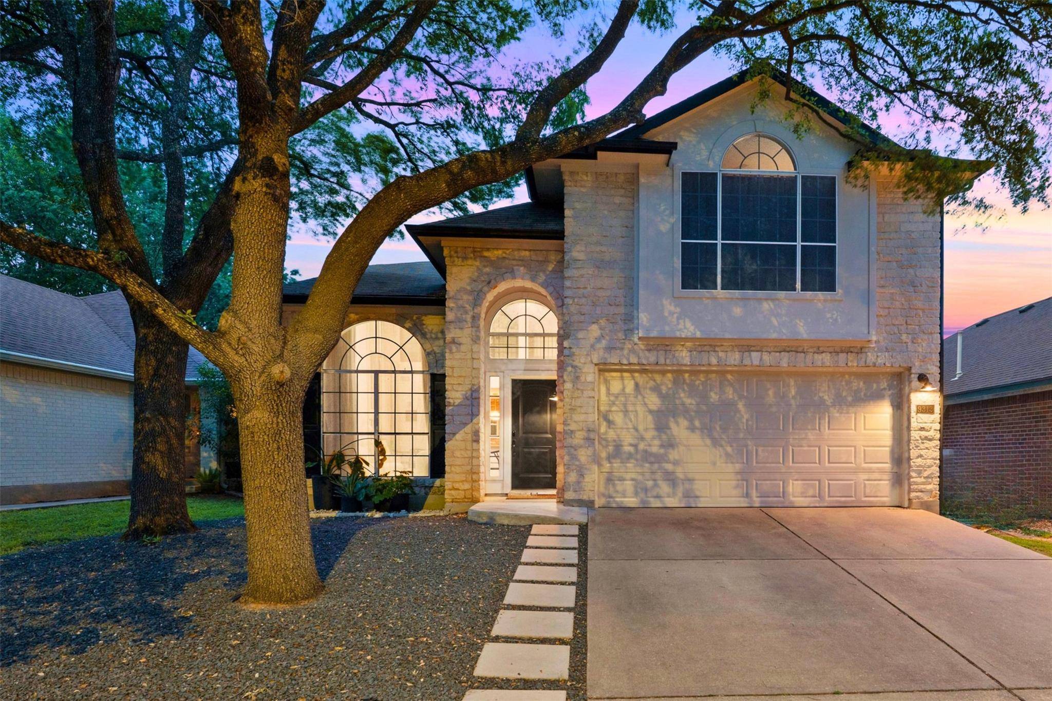 9313 Notches DR, Austin, TX 78748