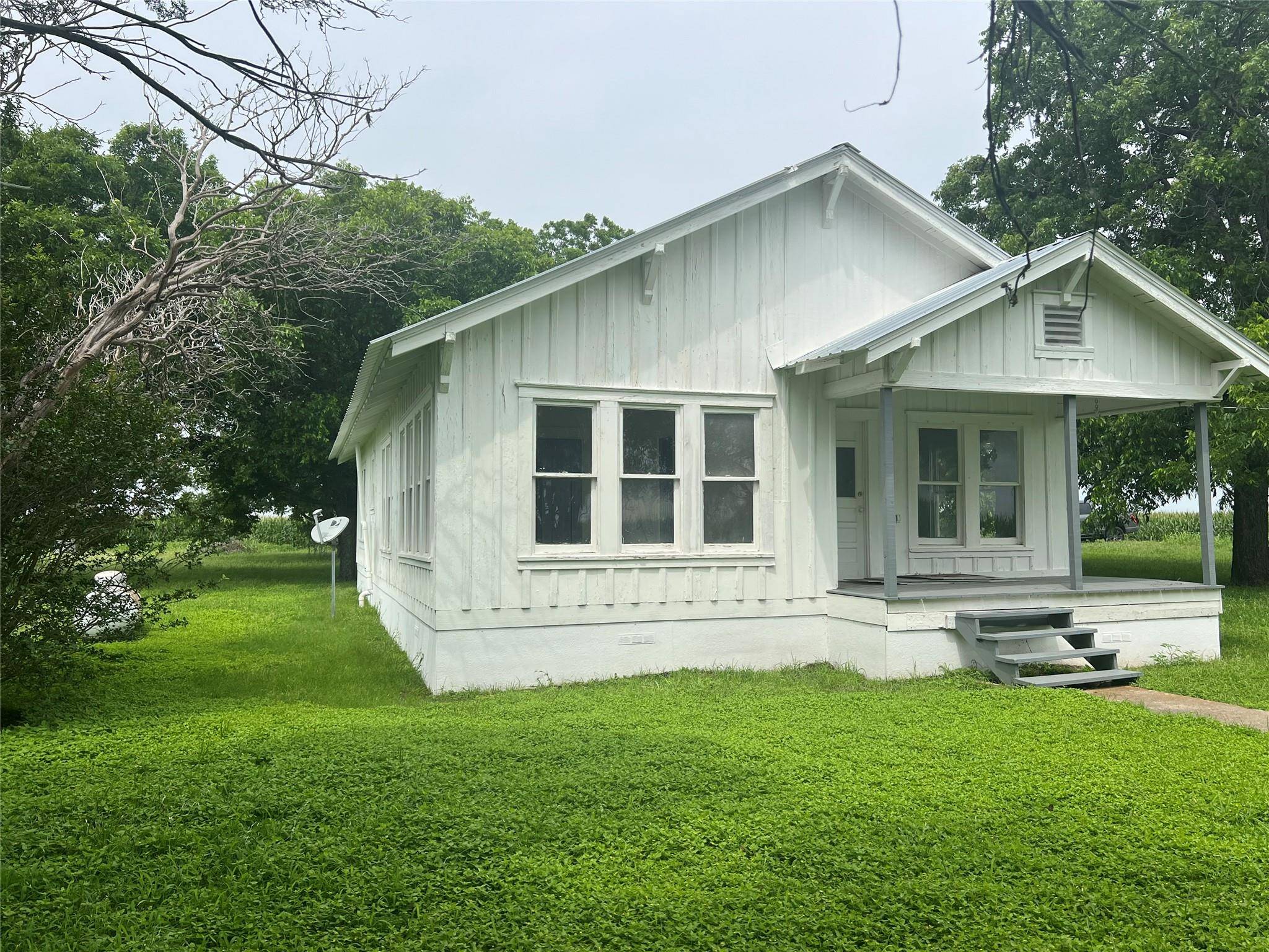 149 Private Road 9400, Thorndale, TX 76577