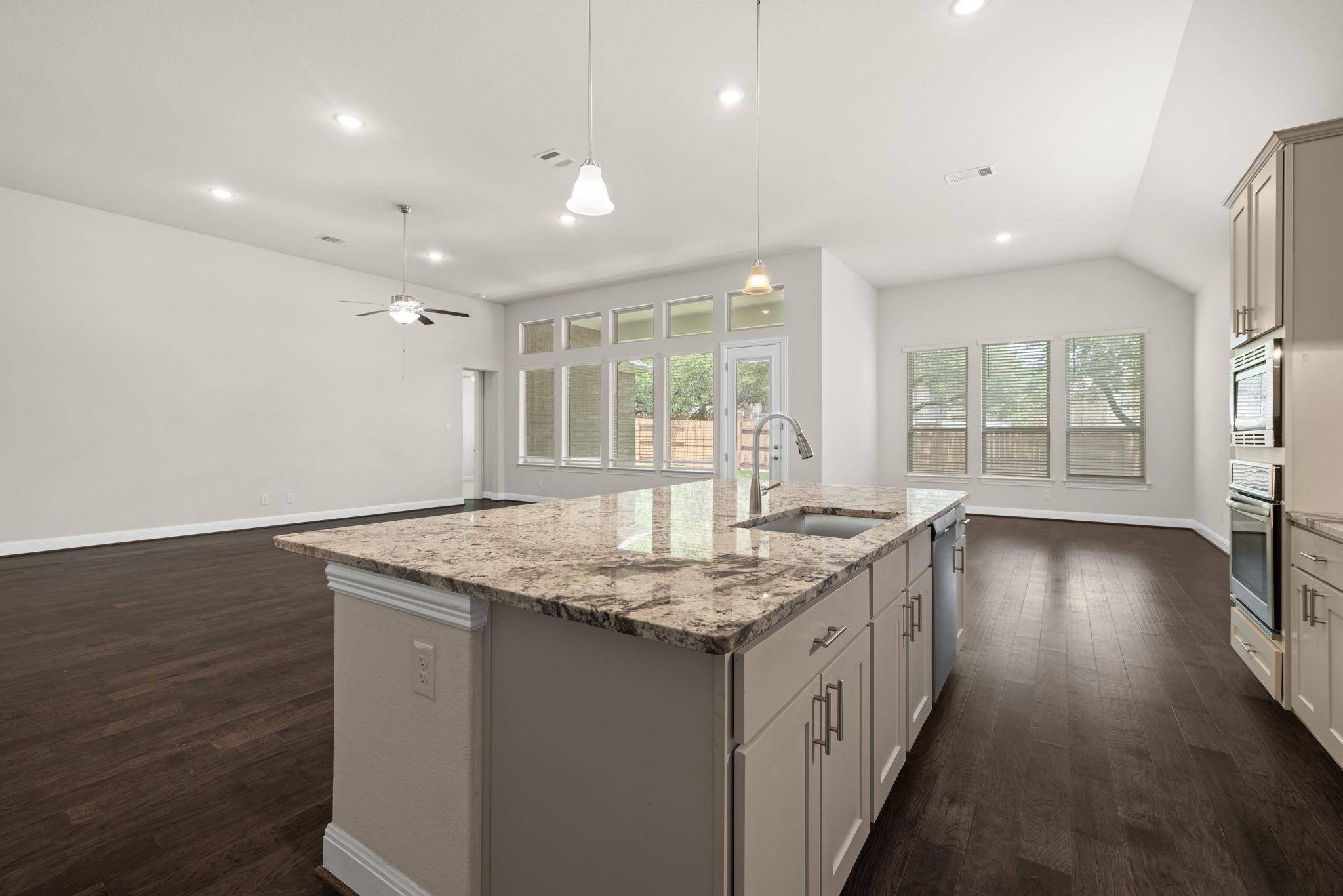 117 Barton Run DR, Georgetown, TX 78628