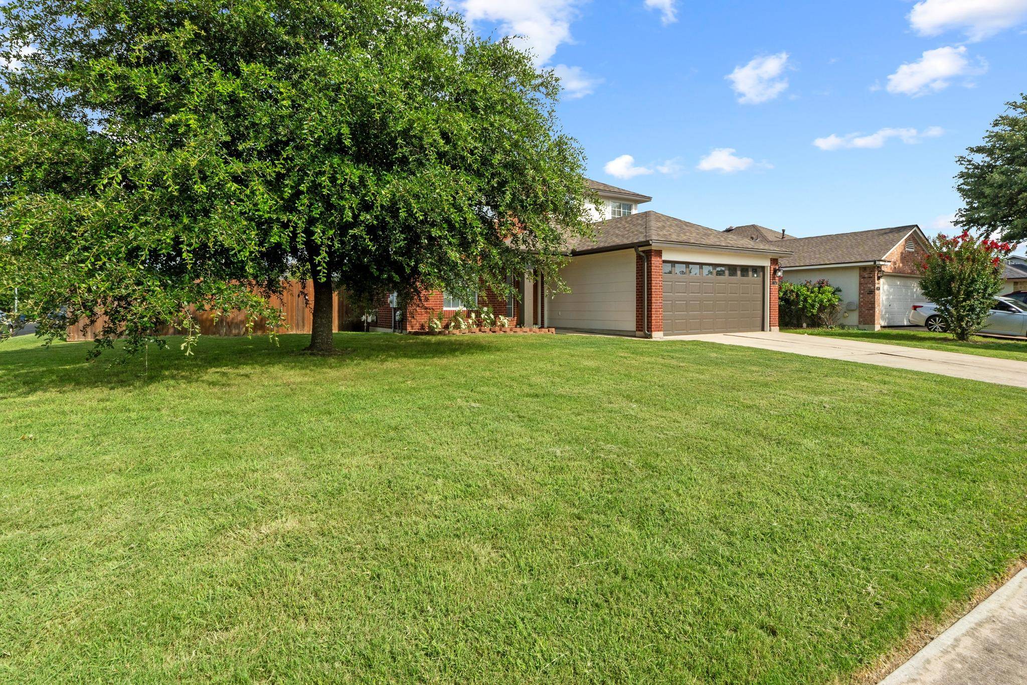 301 Abamillo CT, Hutto, TX 78634