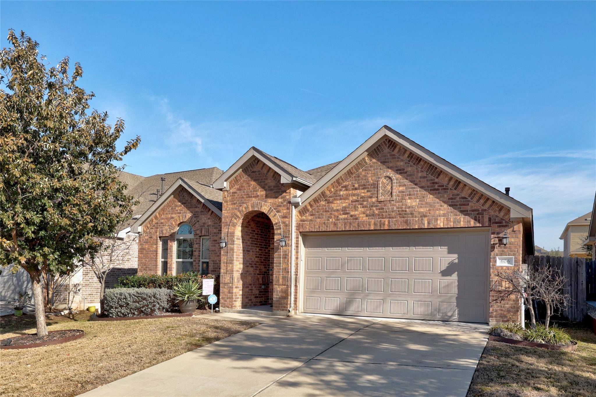 606 Linares LN, Austin, TX 78748