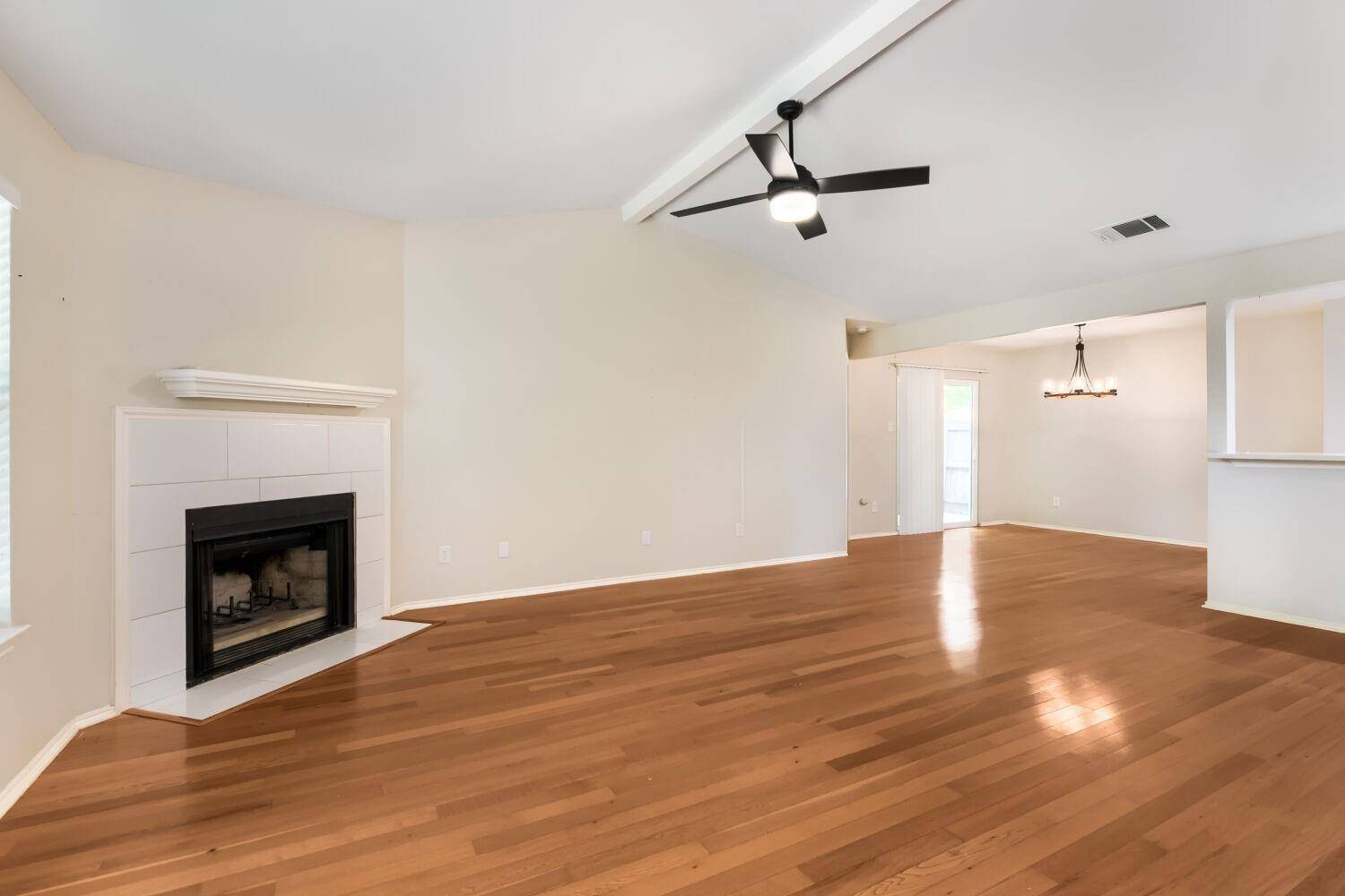 9616 Holly Springs DR, Austin, TX 78748