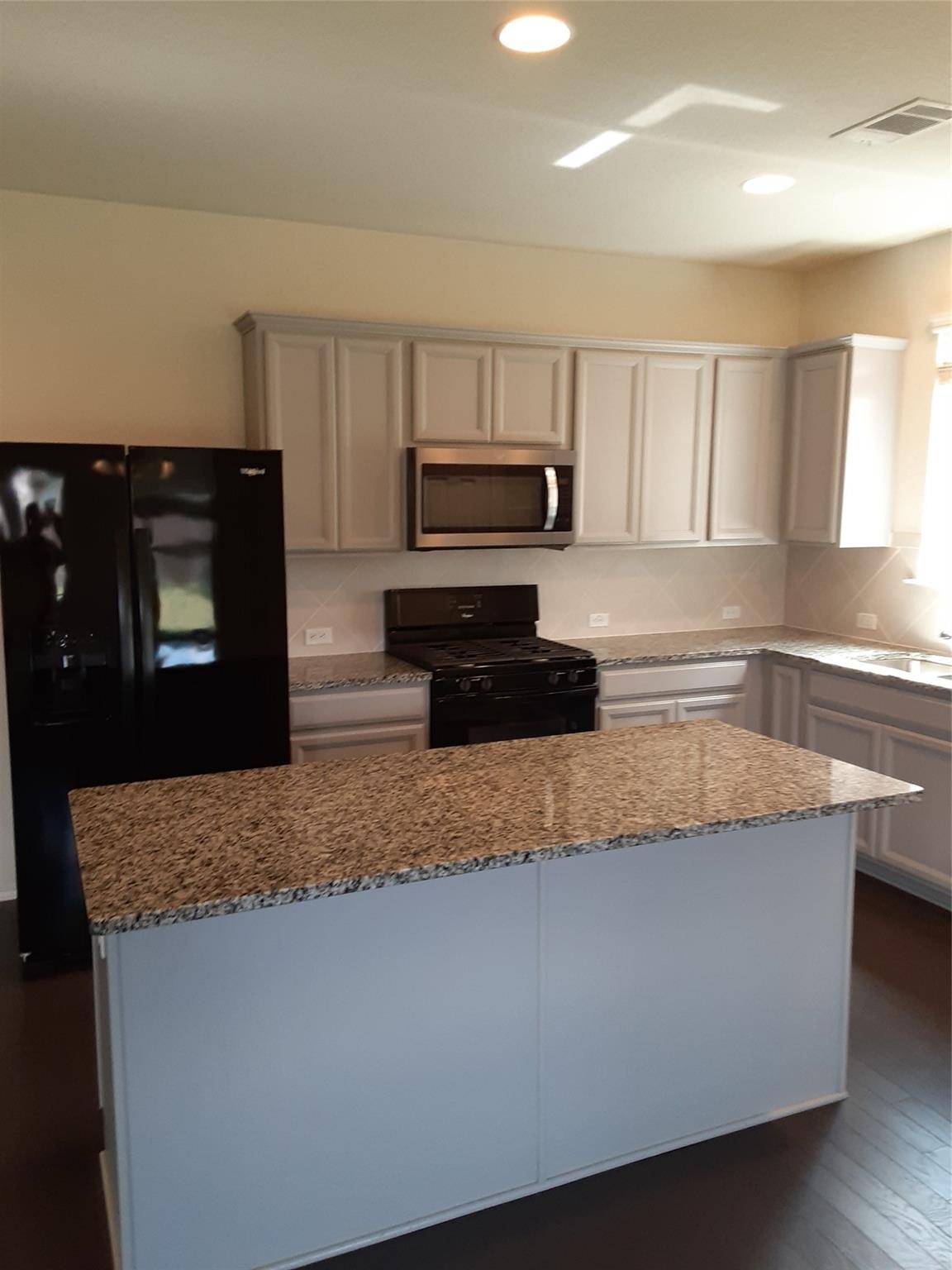 504 Coffee Berry DR, Georgetown, TX 78626