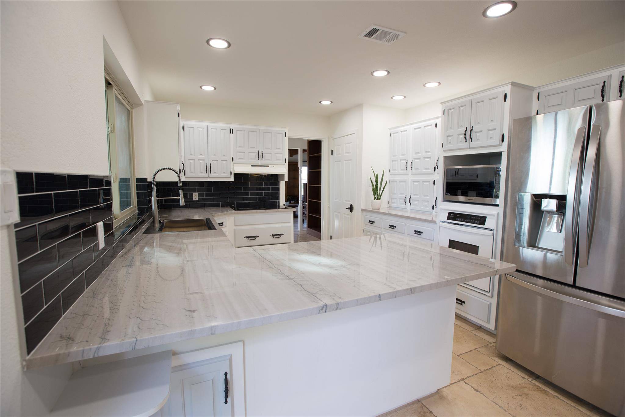 3517 Gattis School RD, Round Rock, TX 78664
