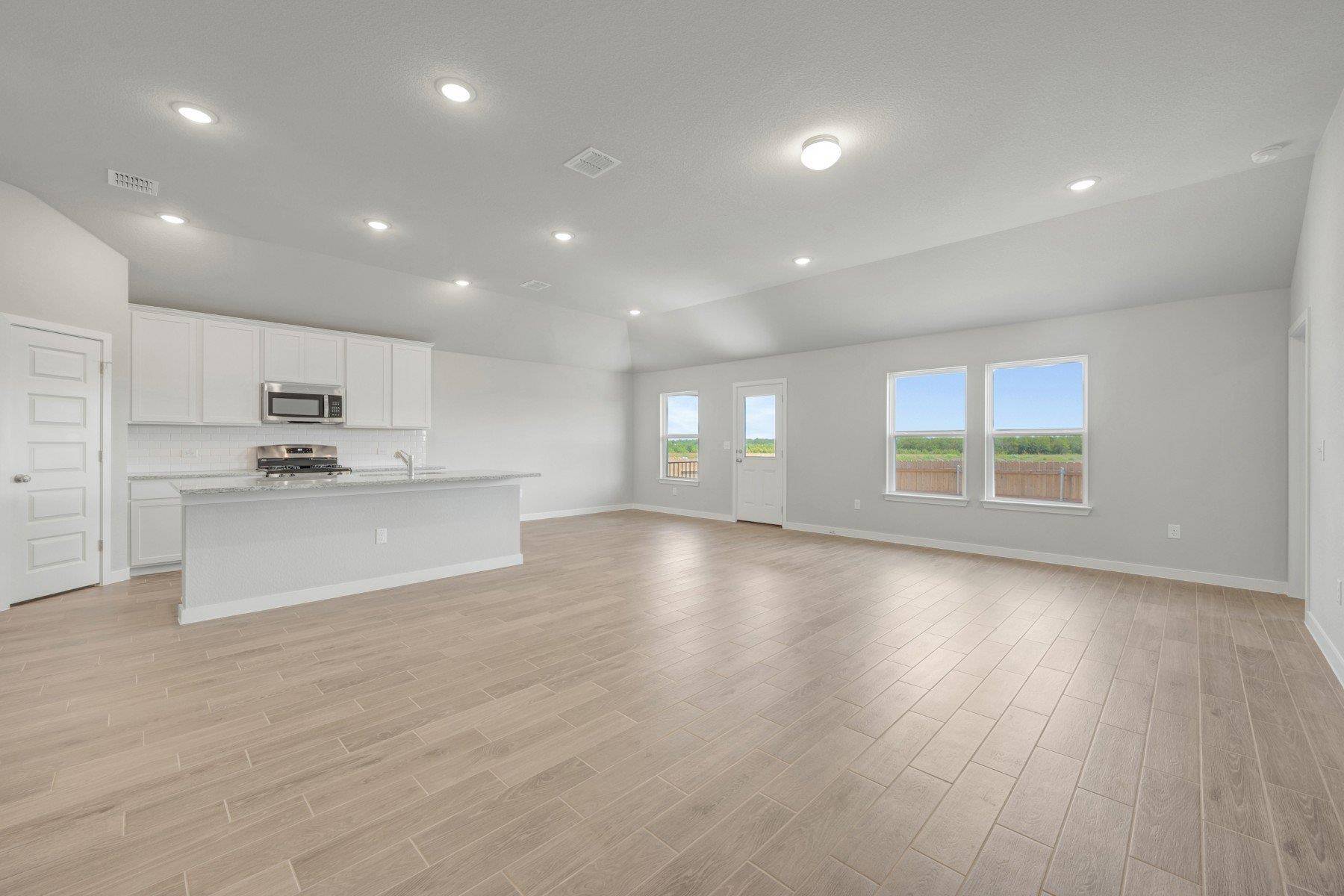 10100 Majestic Hawk WAY, Buda, TX 78610