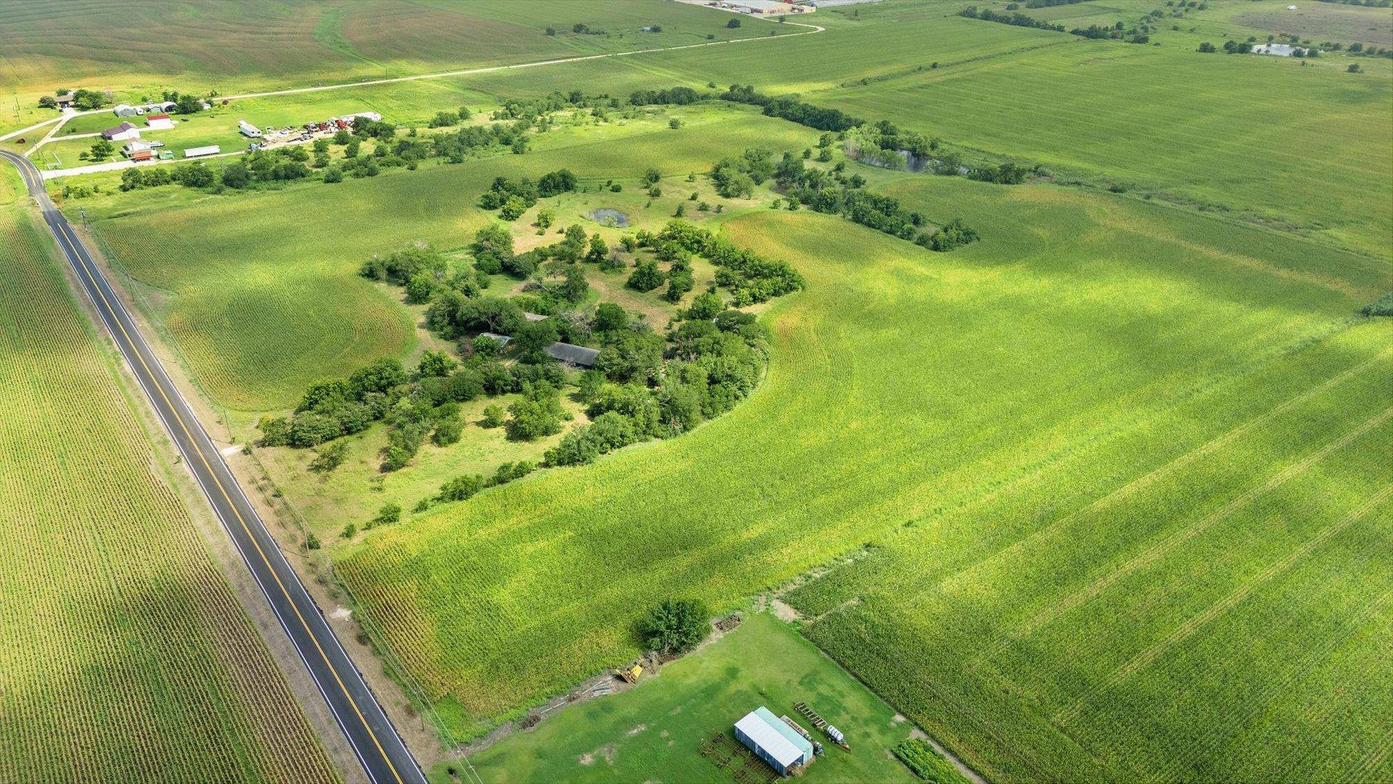 14201 Lund Carlson RD, Coupland, TX 78615
