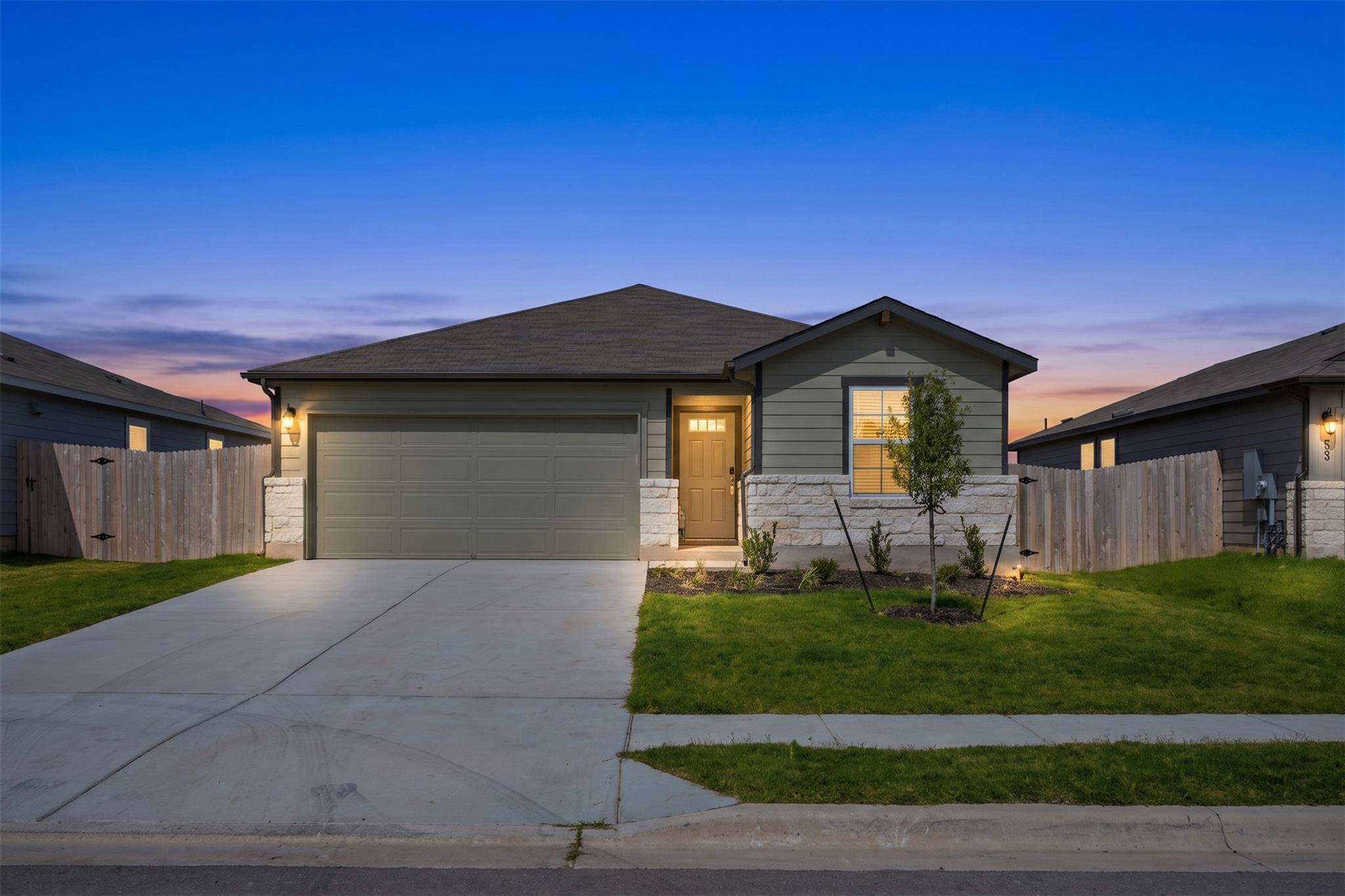 121 Honey Bee RD, Jarrell, TX 76537