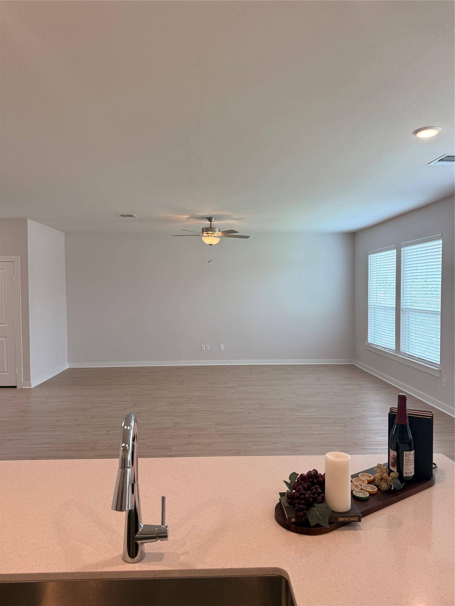 83 Hereford LOOP, Hutto, TX 78634