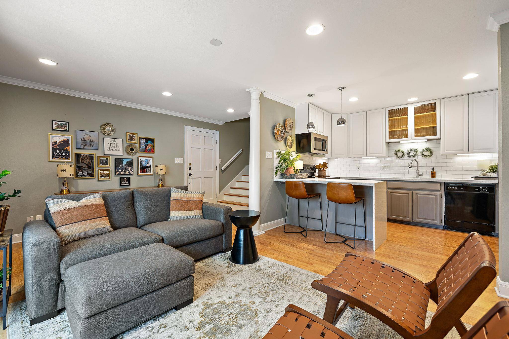 2500 Steck Ave #6, Austin, TX 78757