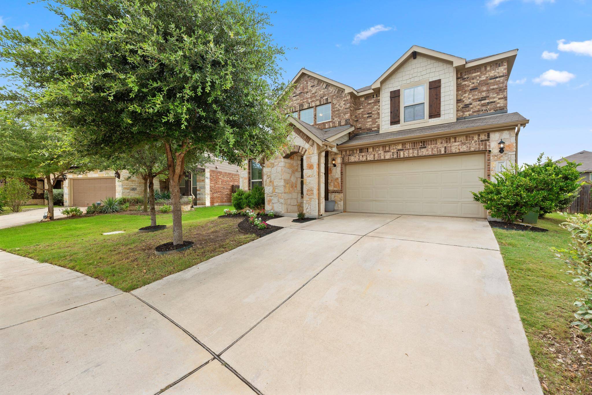 214 Cyril DR, Hutto, TX 78634