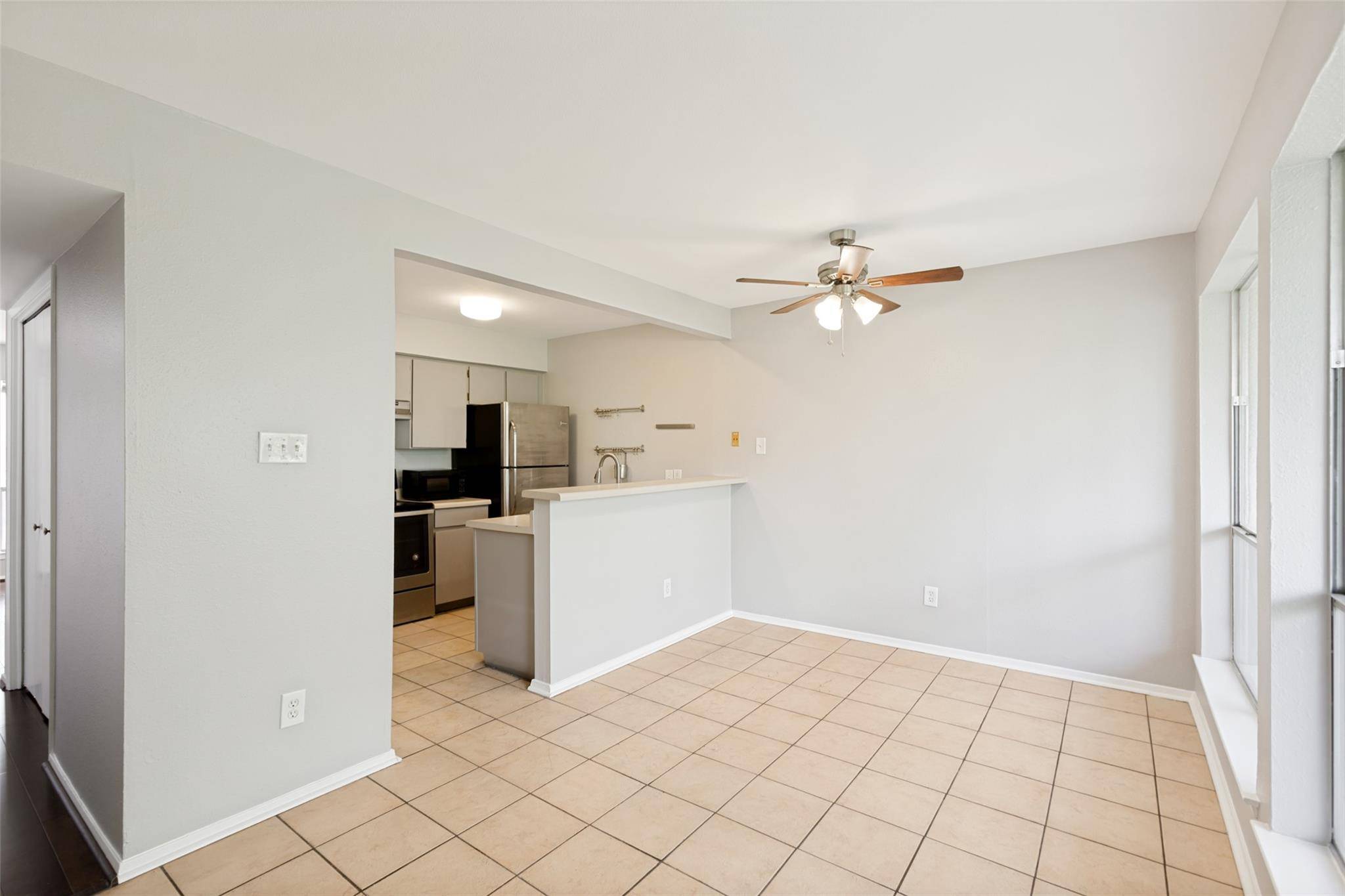 6910 Hart LN #414, Austin, TX 78731