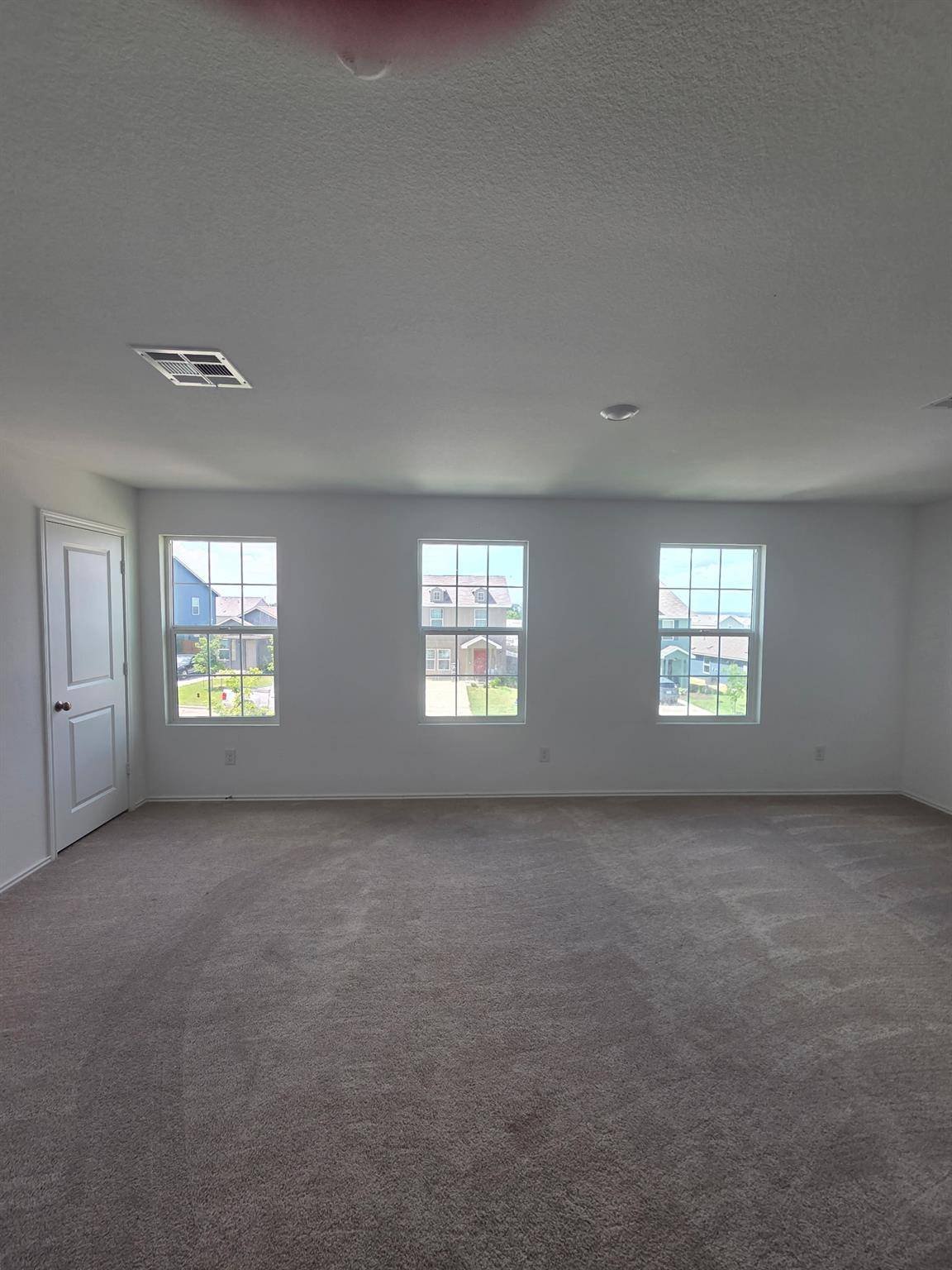 253 Texas Angel WAY, Jarrell, TX 76537