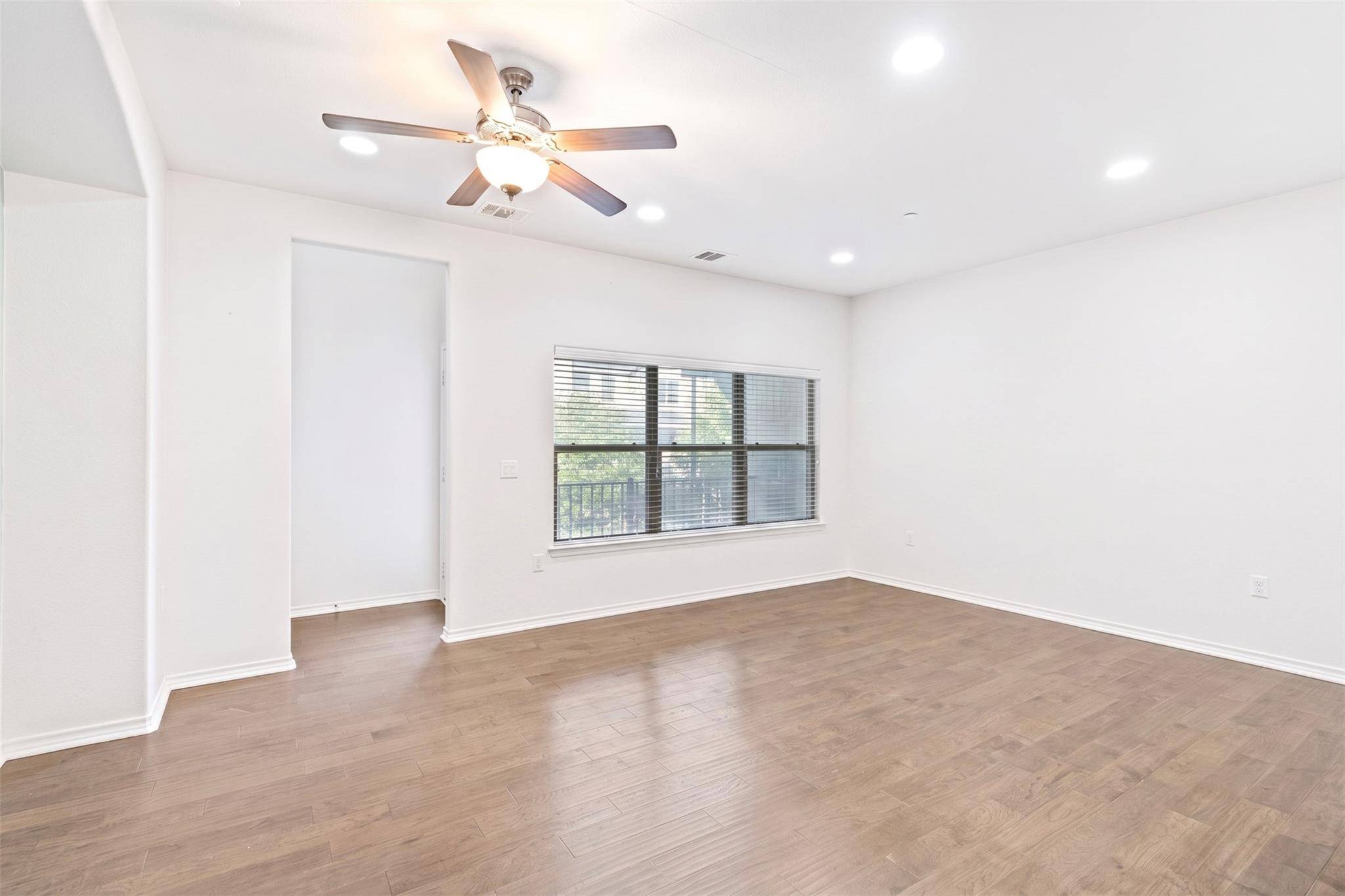 208 Birch Oak LN, Georgetown, TX 78628
