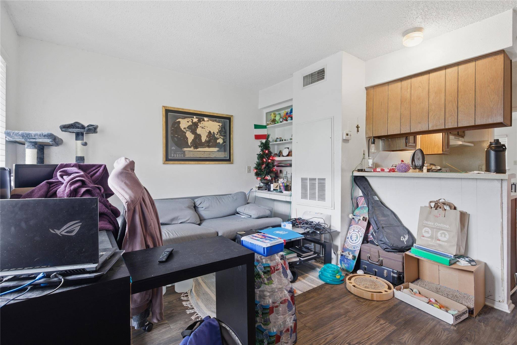 2801 Hemphill PARK #A302, Austin, TX 78705