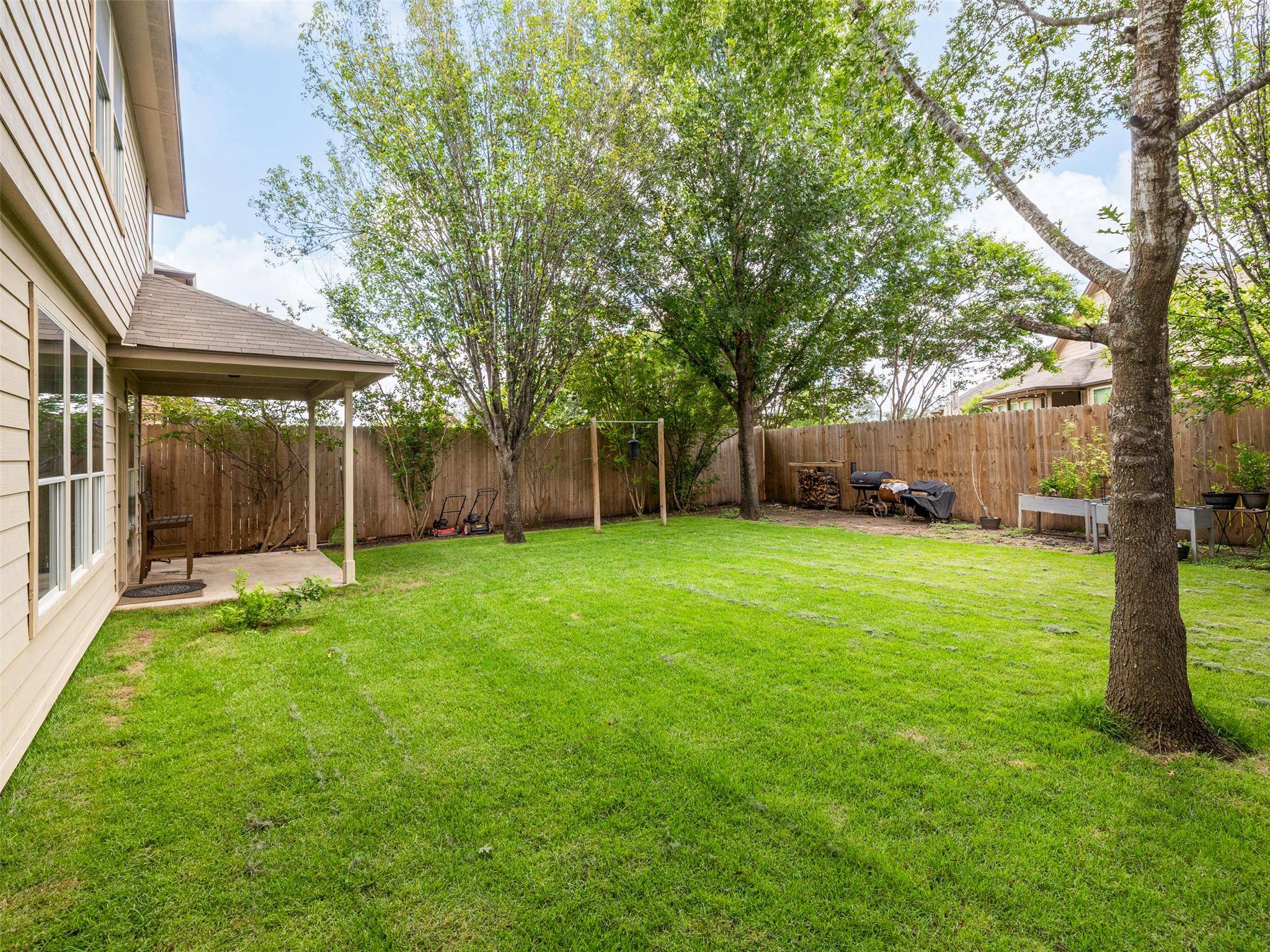 289 Serene Hollow LN, Buda, TX 78610