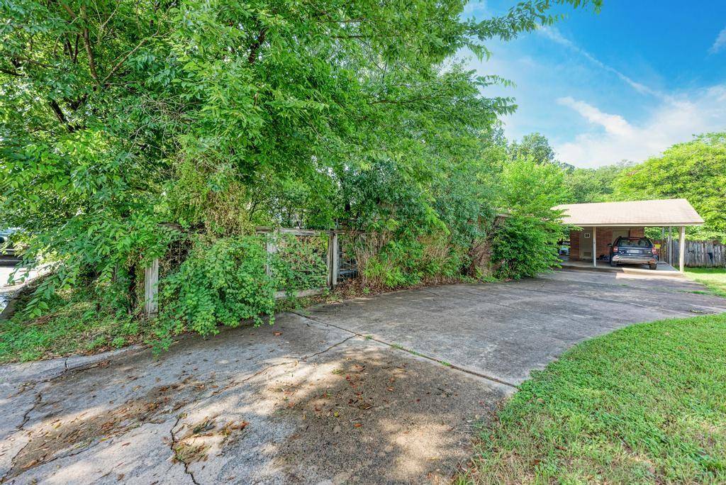 1805 Mohle DR #A, Austin, TX 78703