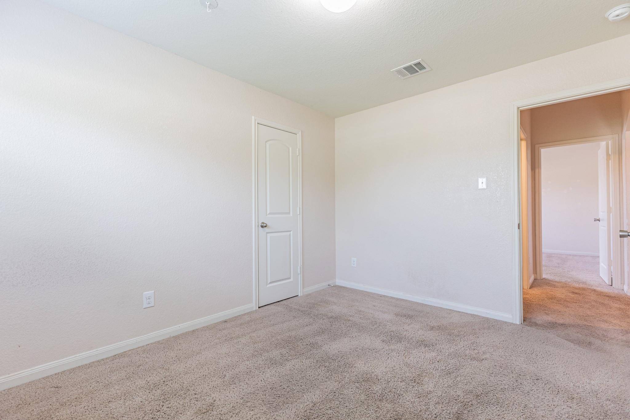 20017 Hubert R. Humphrey RD, Manor, TX 78653