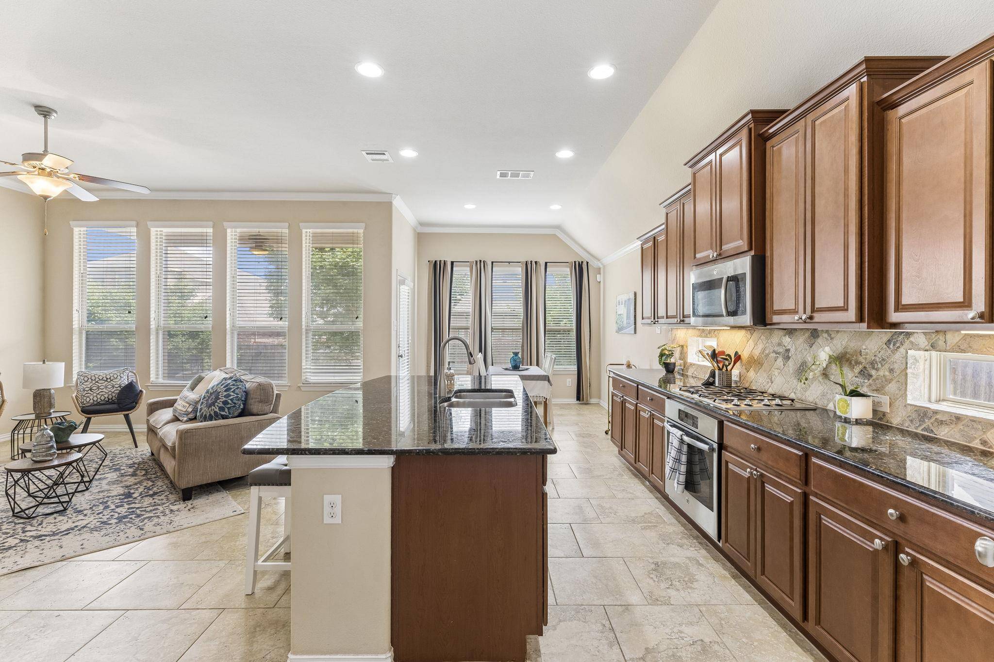 2509 Dillon Pond LN, Pflugerville, TX 78660