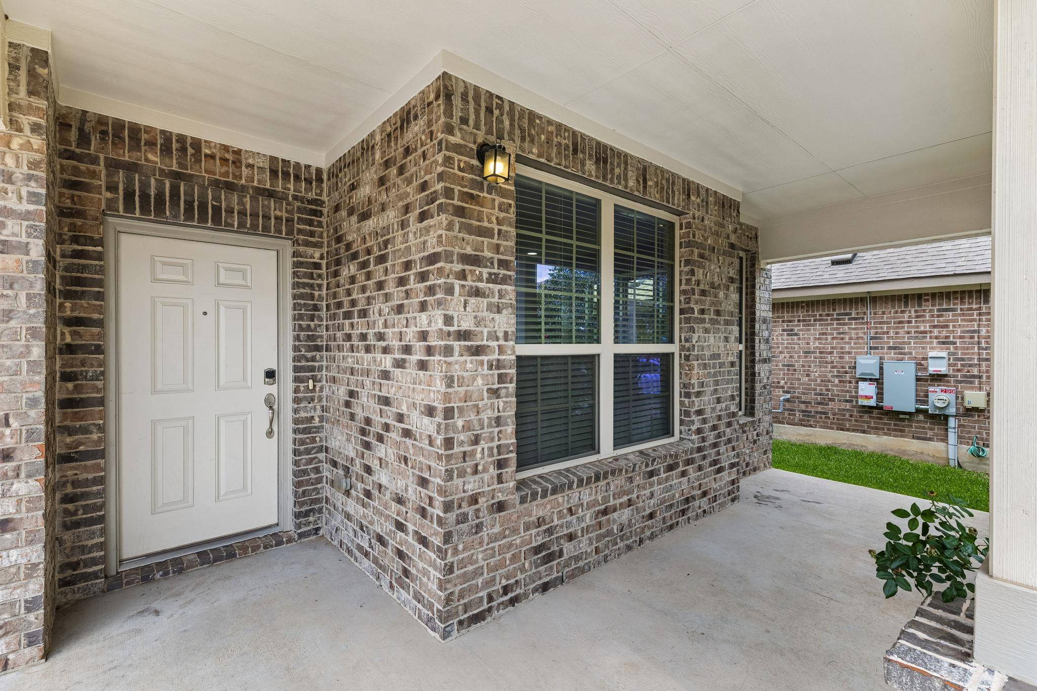 301 Rimrock CT, Bastrop, TX 78602