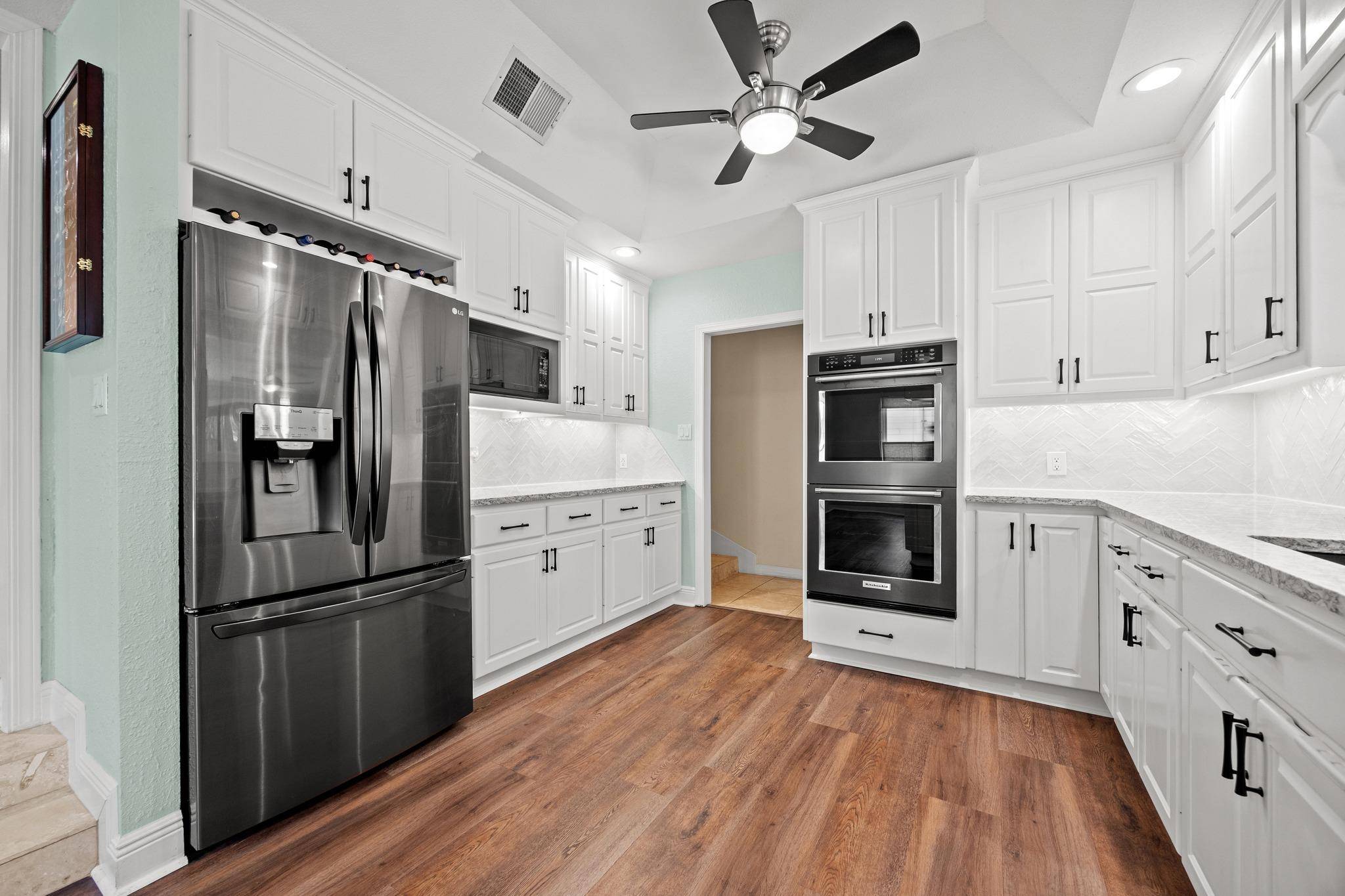 10805 Spicewood PKWY, Austin, TX 78750