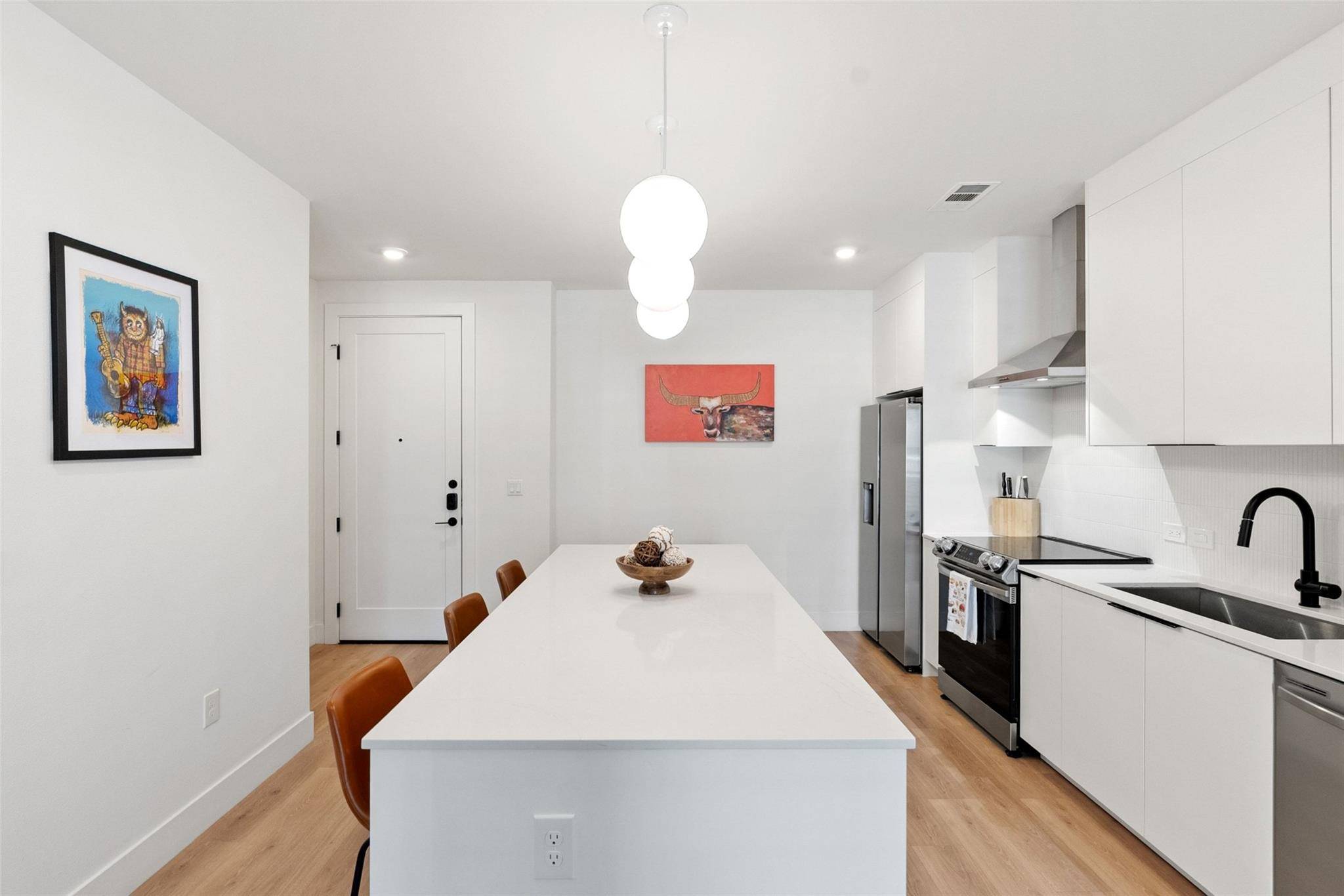1701 Simond Ave #305, Austin, TX 78723