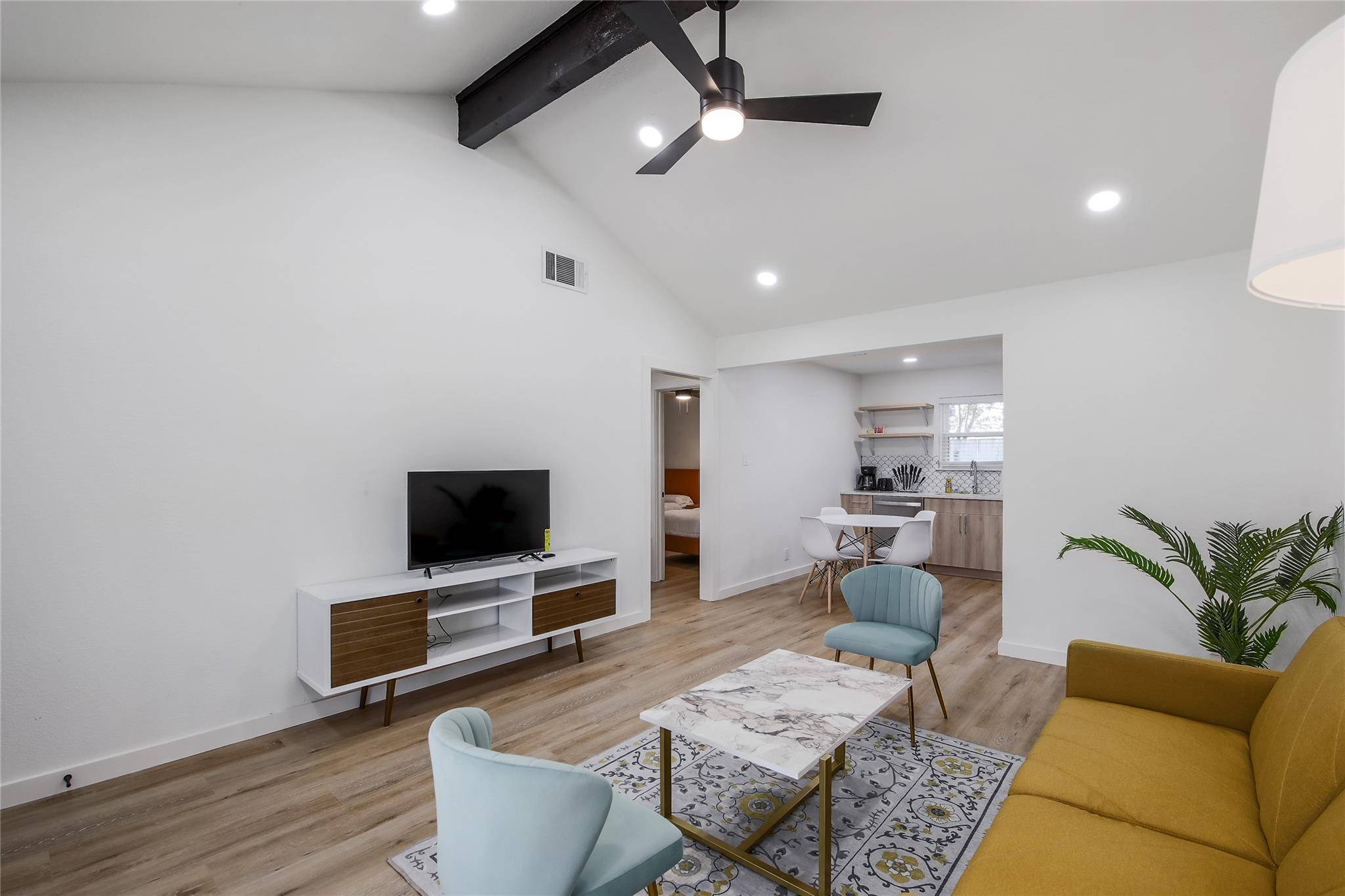10509 Macmora RD #A, Austin, TX 78758