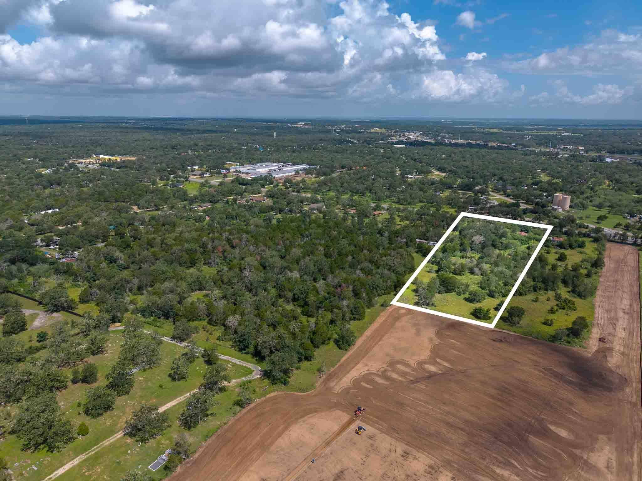 239 State Highway 21 HWY W, Cedar Creek, TX 78612