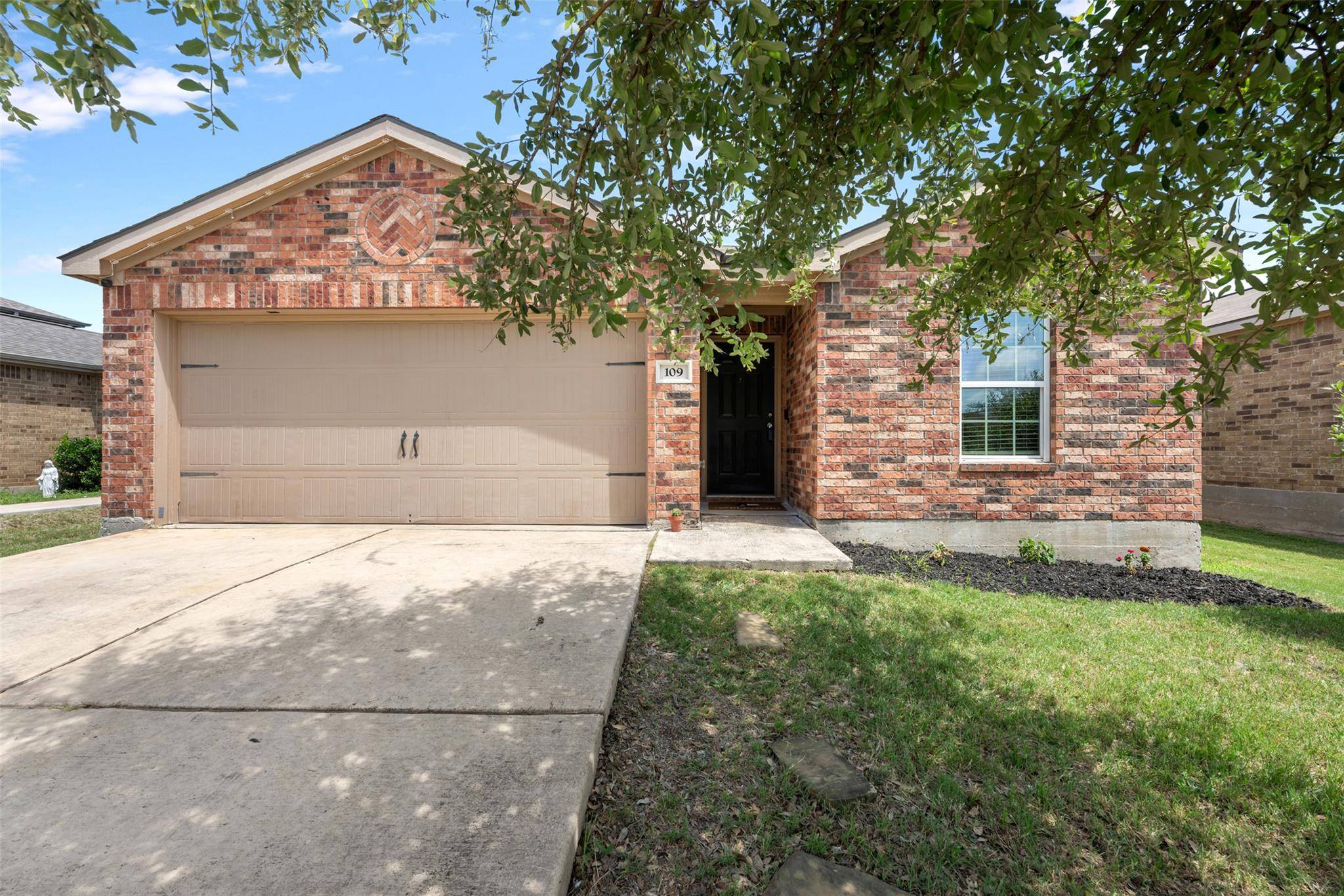 109 Proclamation Ave, Liberty Hill, TX 78642