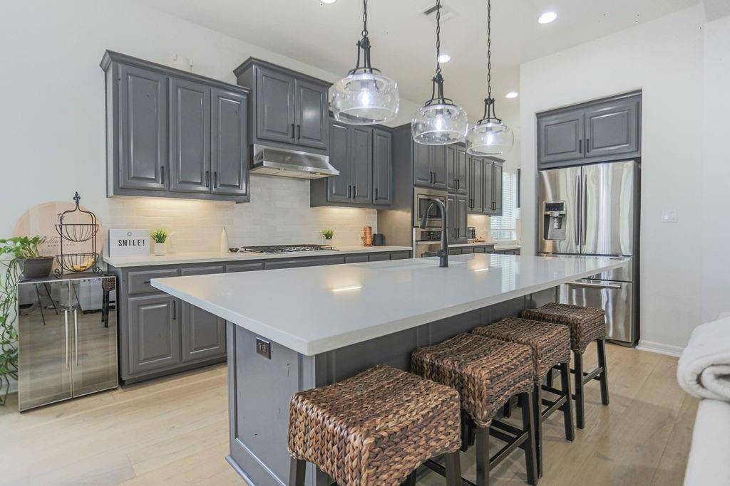 208 Mirafield LN, Austin, TX 78737