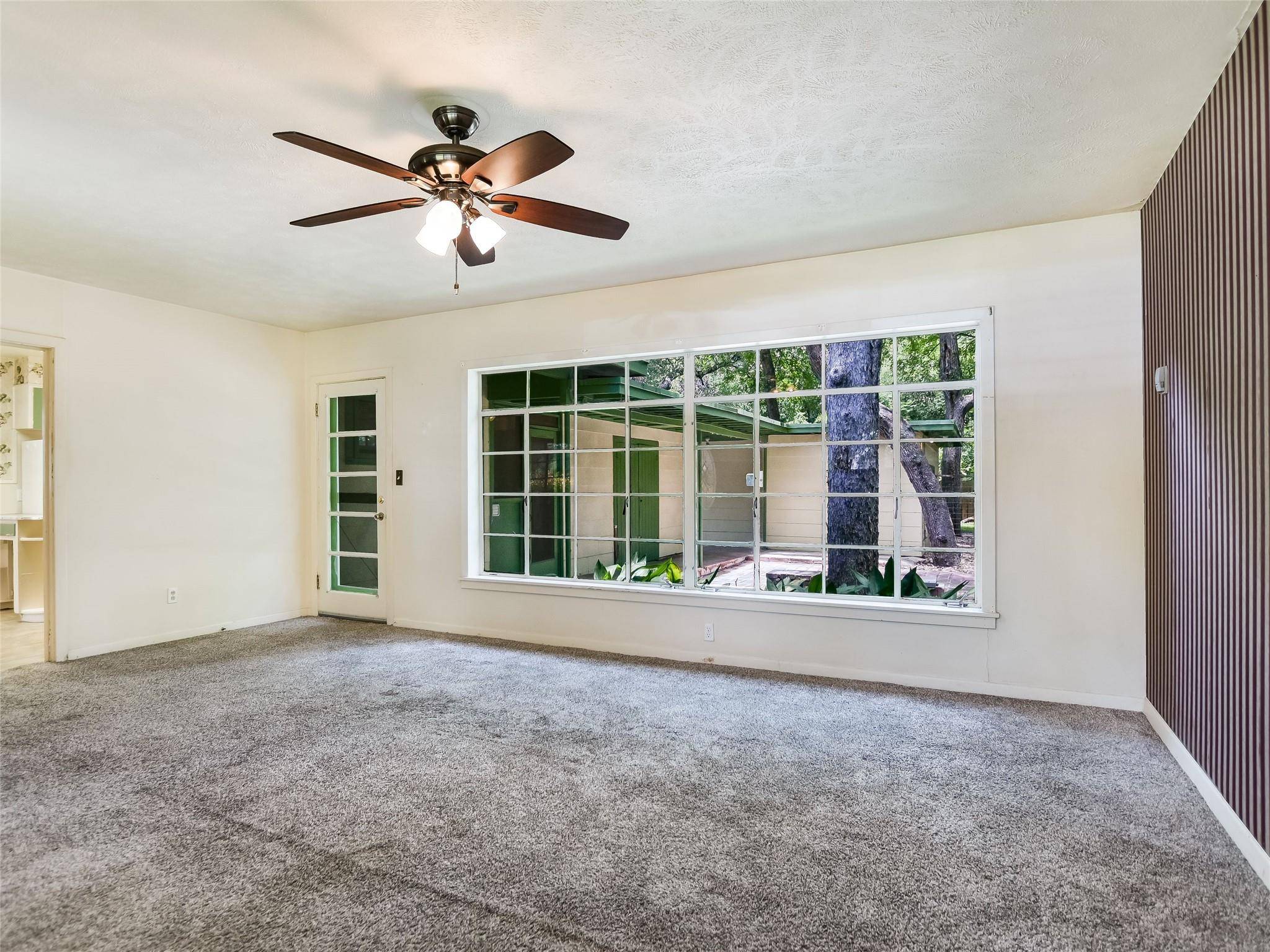 2004 Griswold LN, Austin, TX 78703
