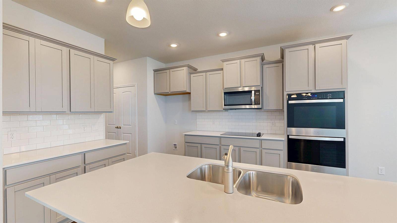 805 Sydney BLVD, Thorndale, TX 76577