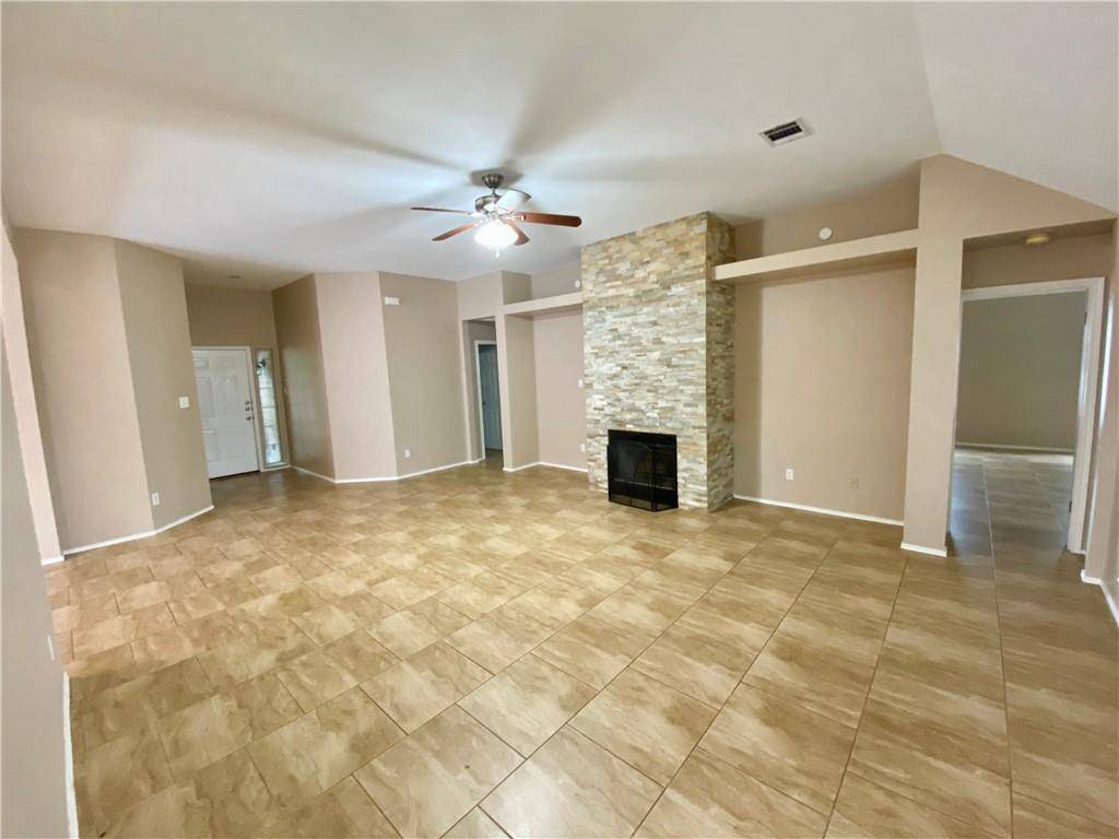 209 N Blue Ridge PKWY, Cedar Park, TX 78613
