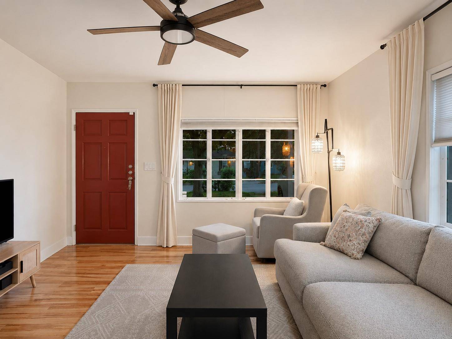 412 W Croslin ST, Austin, TX 78752
