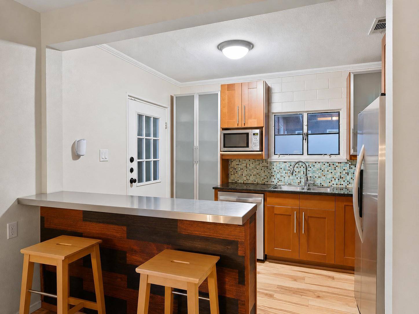 412 W Croslin ST, Austin, TX 78752