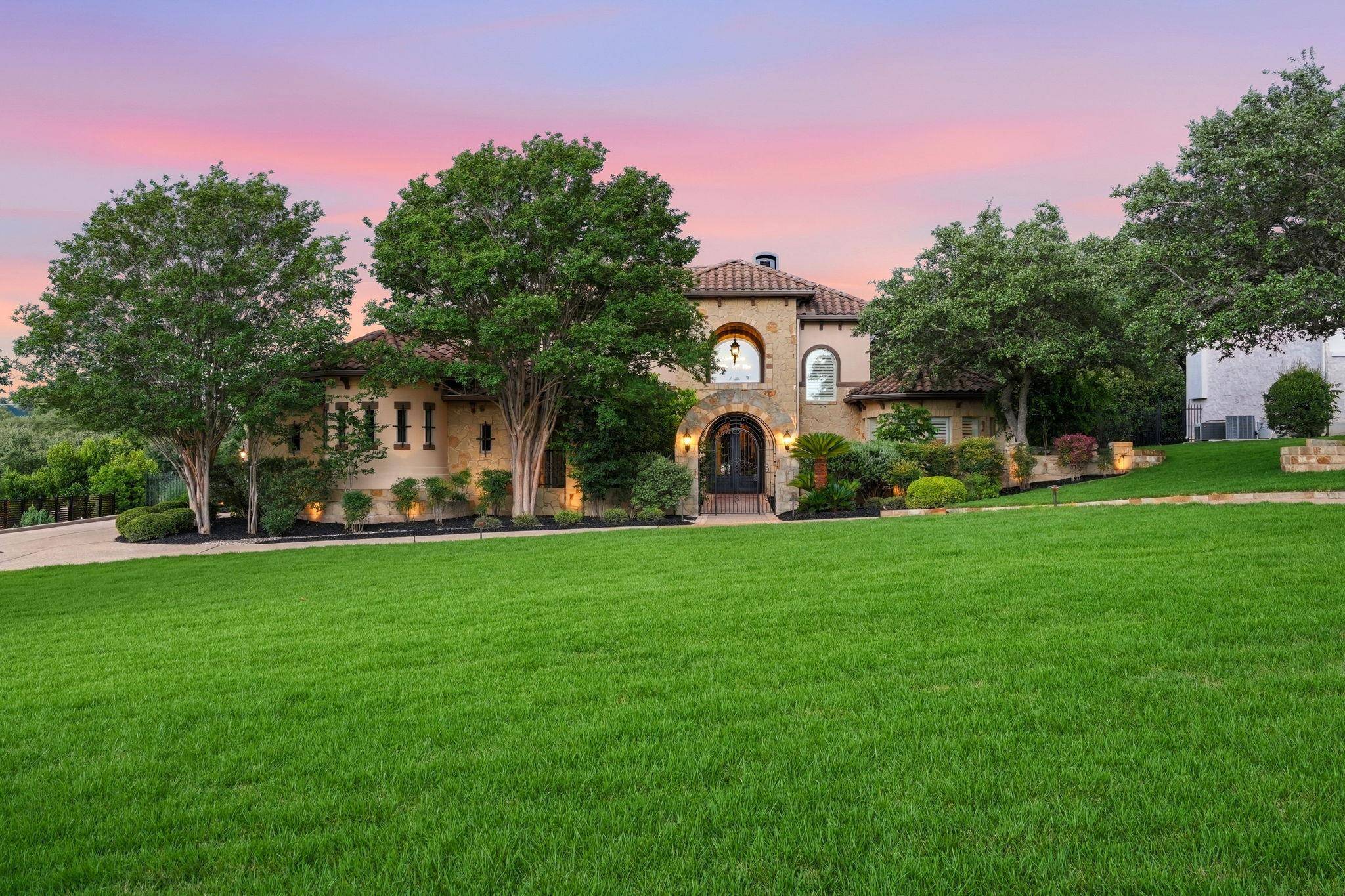 104 Kollmeyer CIR, Austin, TX 78734