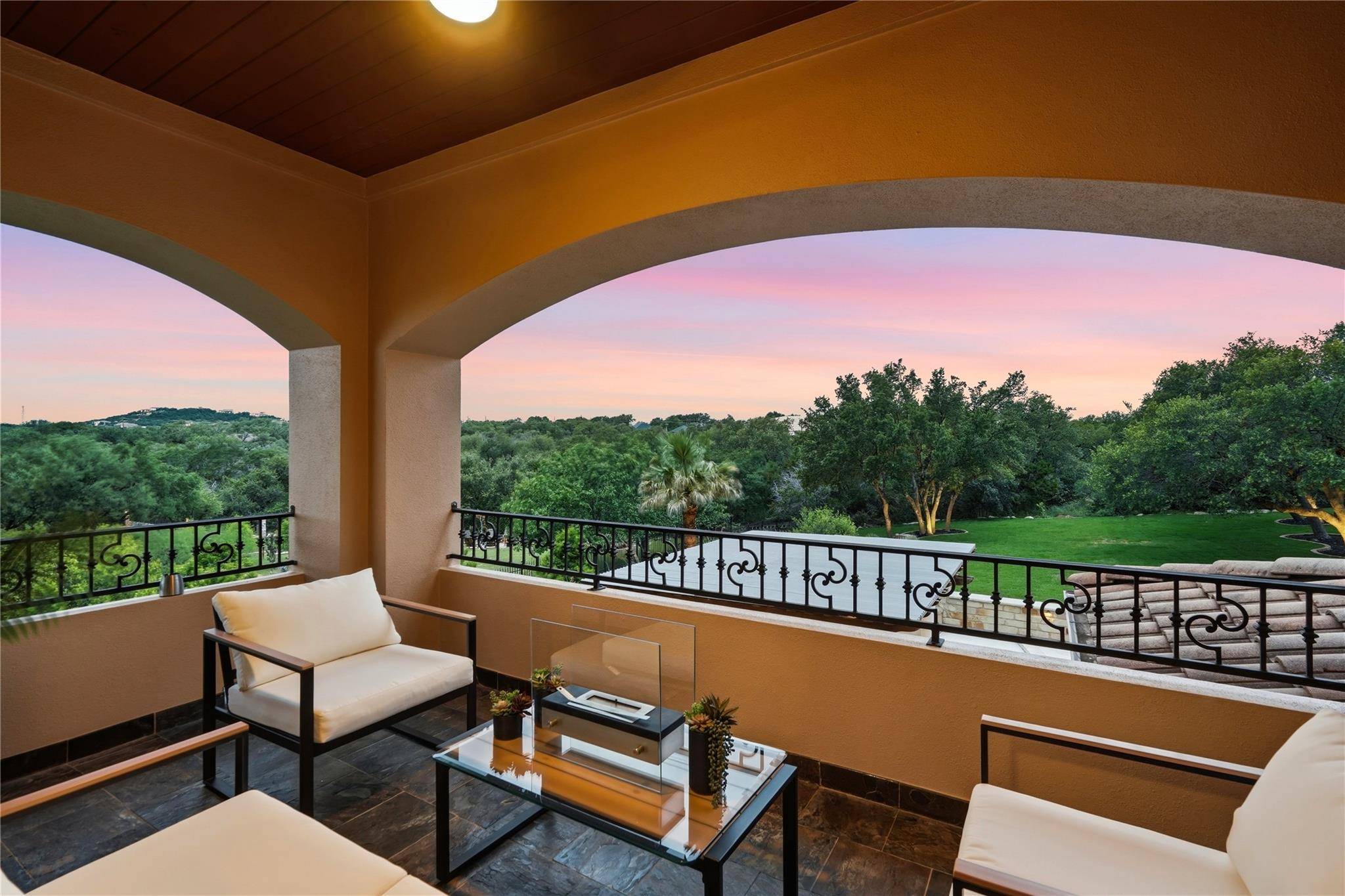 104 Kollmeyer CIR, Austin, TX 78734