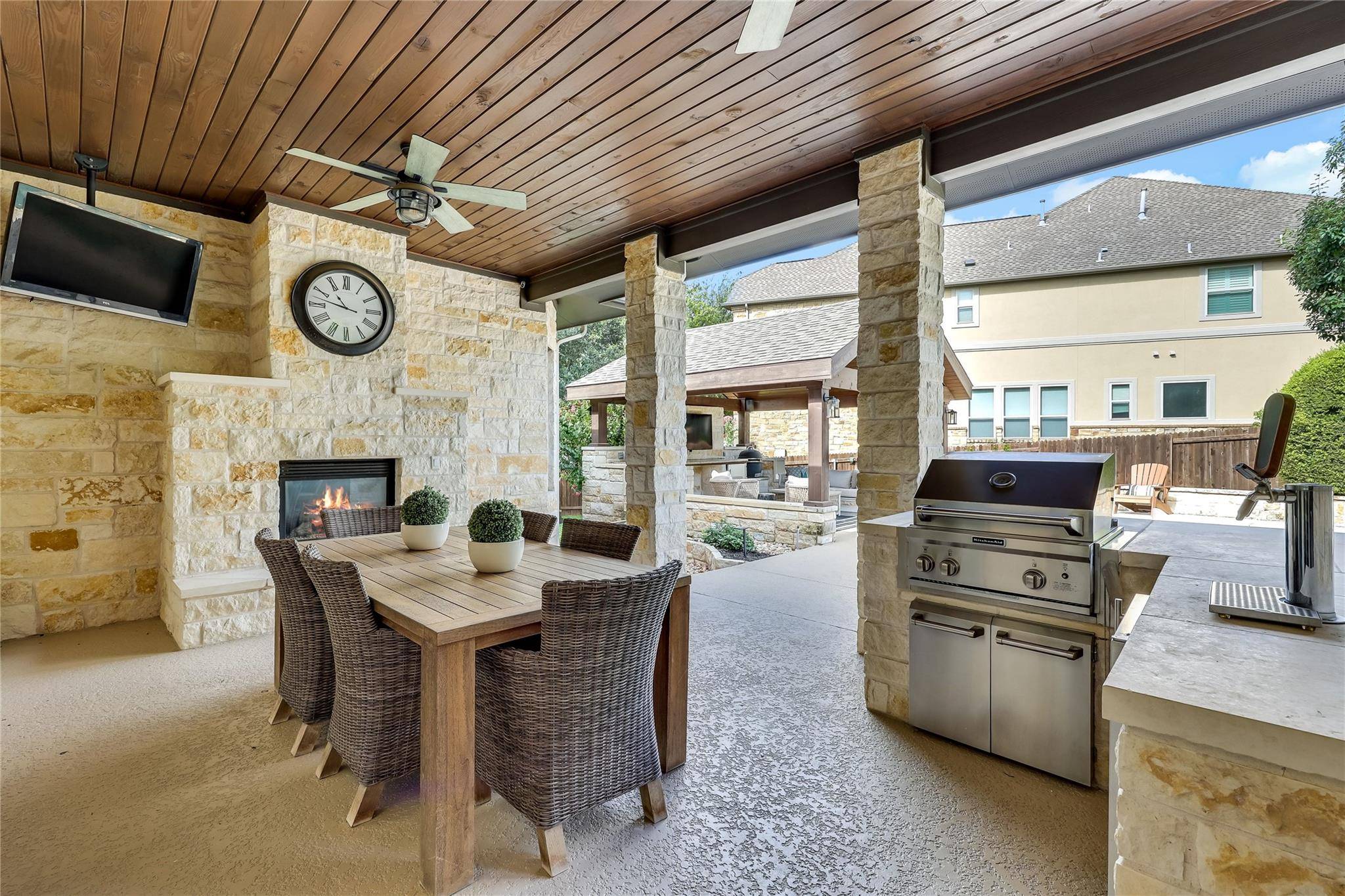 401 Bluff View RD, Cedar Park, TX 78613
