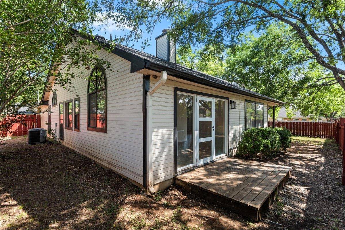 201 Susana LN, Georgetown, TX 78628