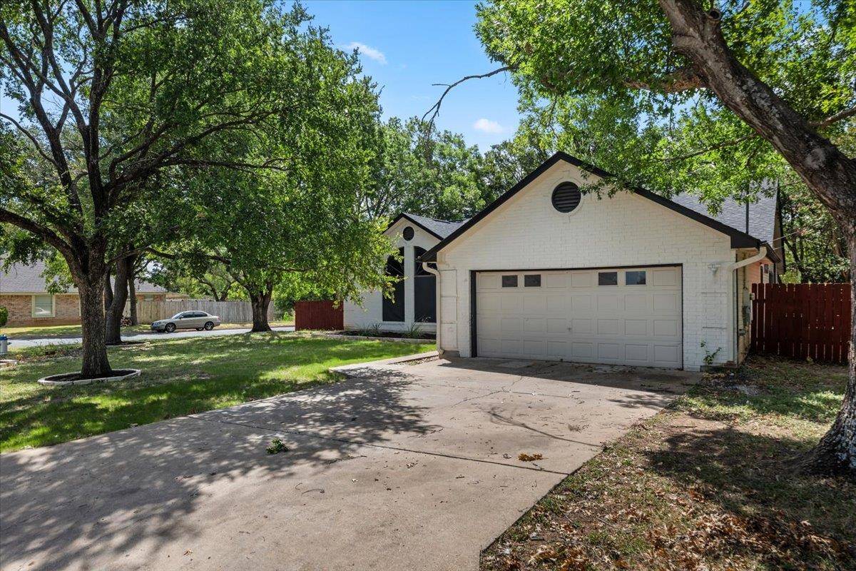 201 Susana LN, Georgetown, TX 78628