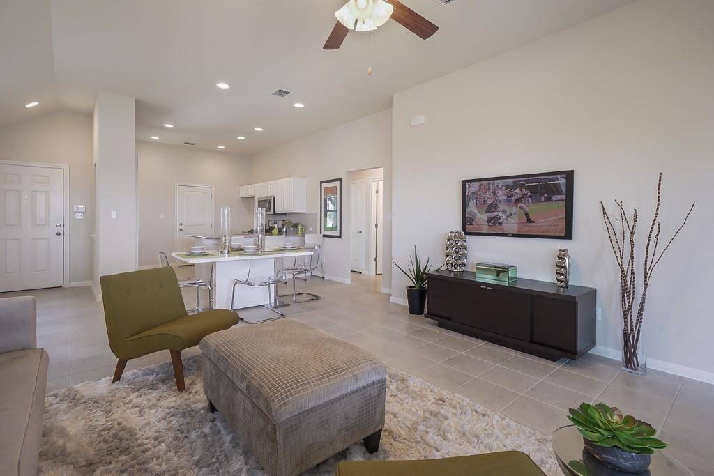 681 Nautical LOOP, Kyle, TX 78640