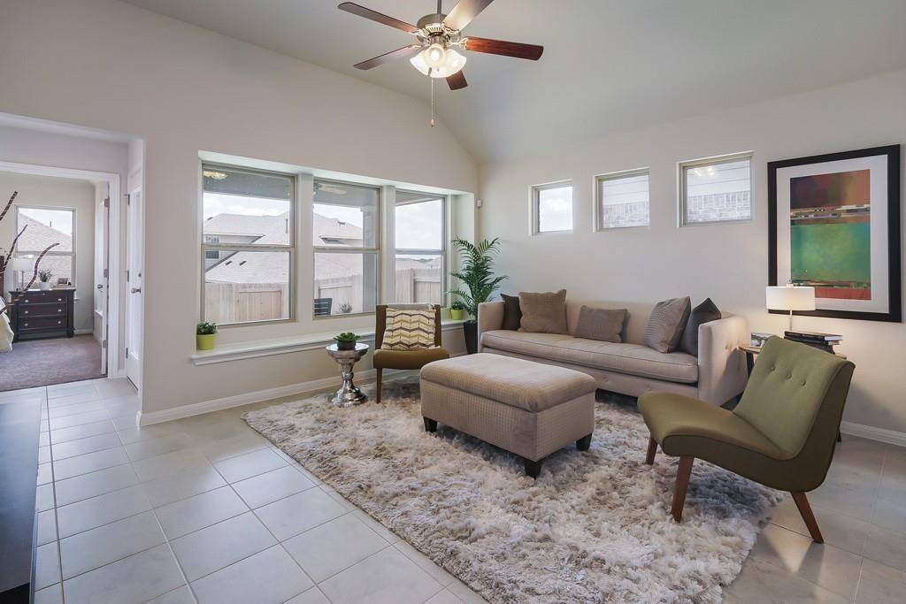 681 Nautical LOOP, Kyle, TX 78640